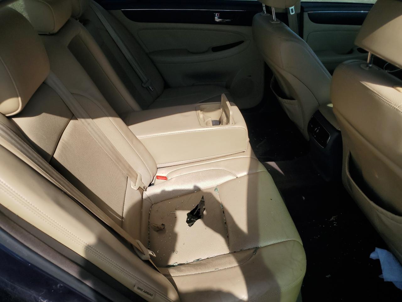 2011 Hyundai Genesis 4.6L VIN: KMHGC4DFXBU114932 Lot: 84250925