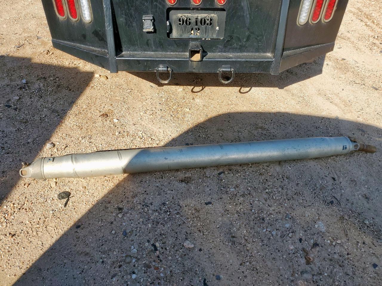 2016 GMC Sierra K3500 Denali VIN: 1GT42YE84GF240684 Lot: 81350825