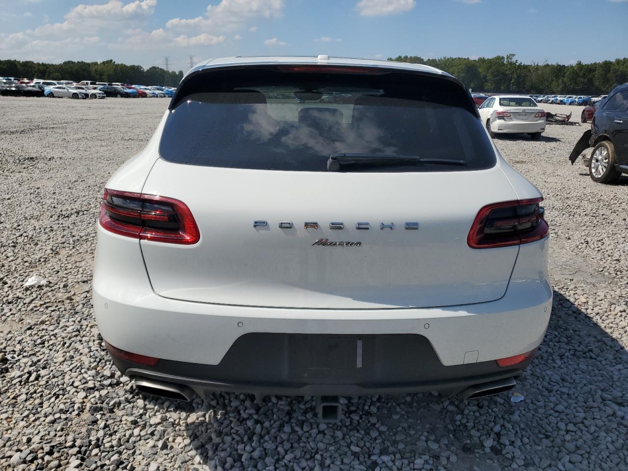 2017 Porsche Macan VIN: WP1AA2A56HLB00202 Lot: 81926445