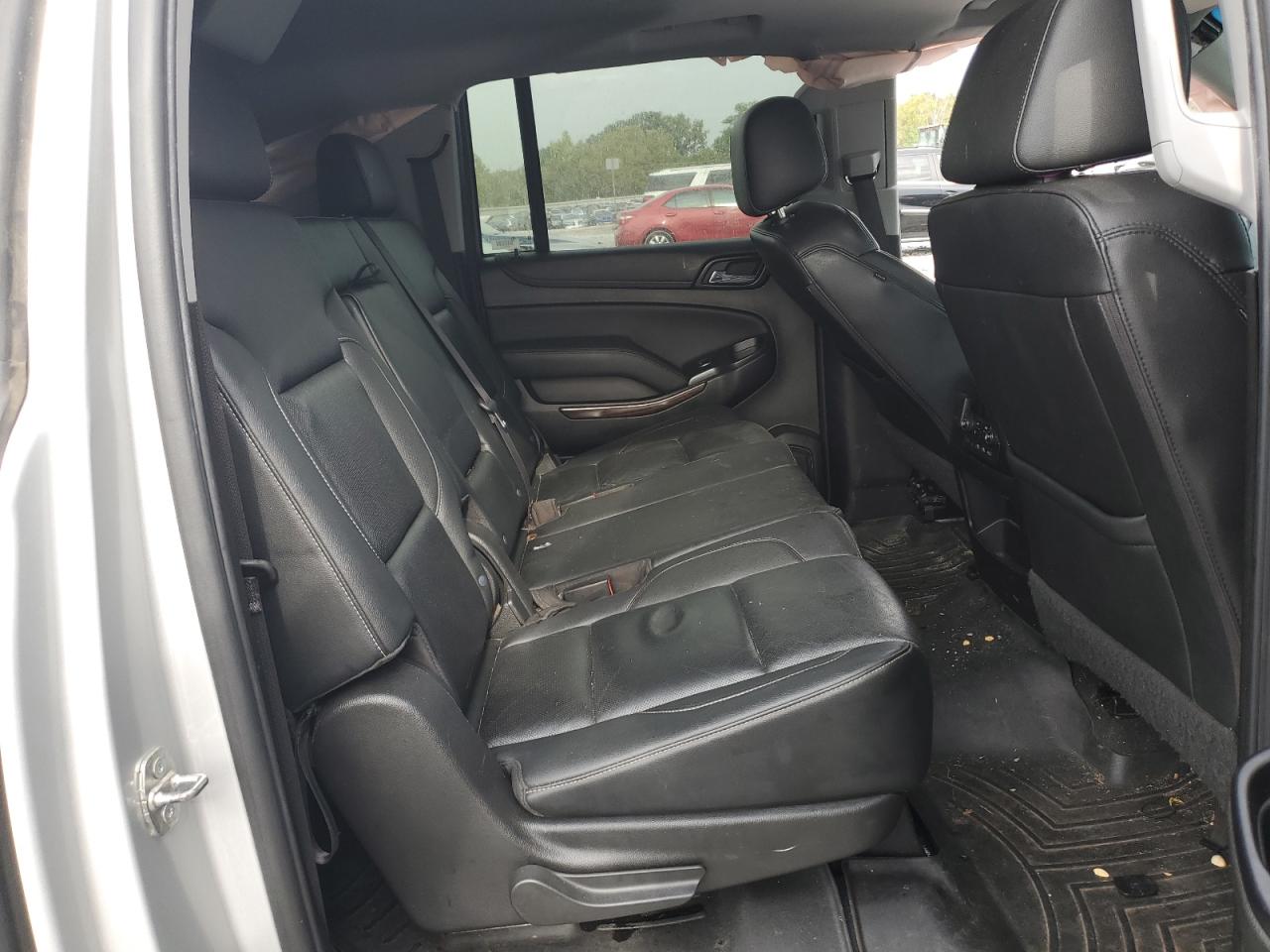 2019 GMC Yukon Xl C1500 Slt VIN: 1GKS1GKCXKR319818 Lot: 83860995