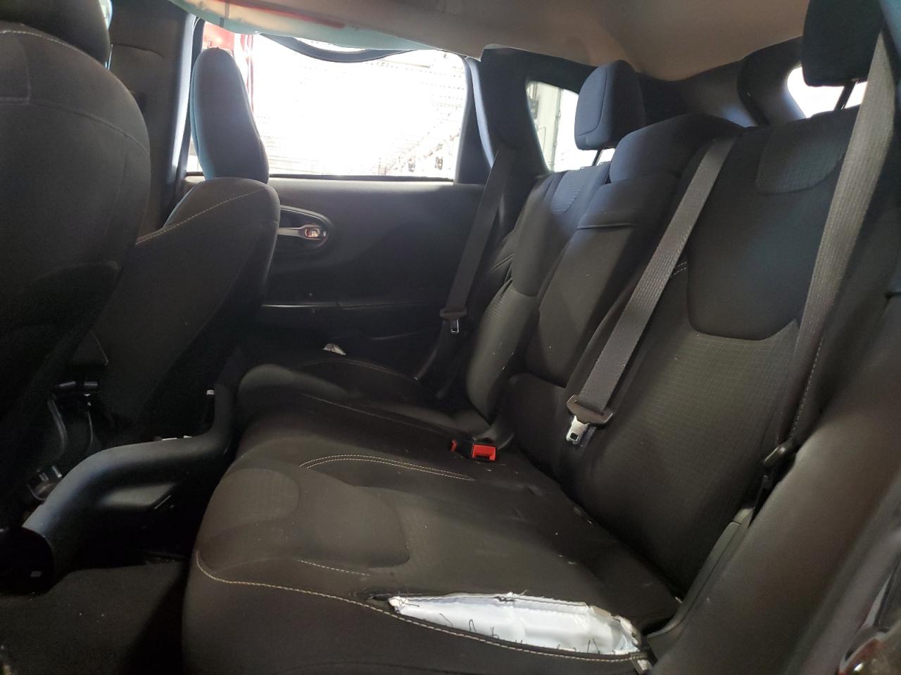 2016 Jeep Cherokee Latitude VIN: 1C4PJMCSXGW255312 Lot: 81901475