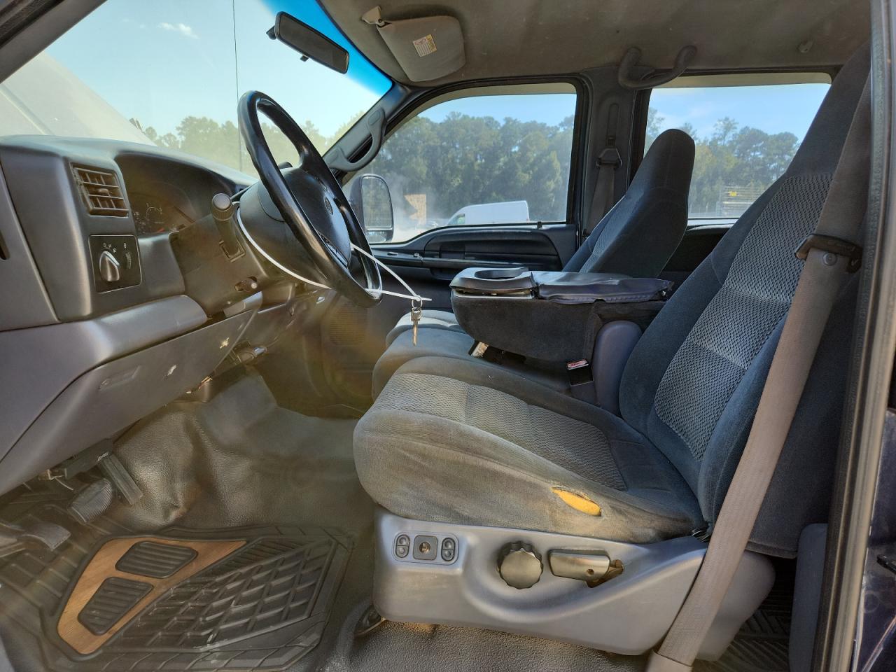 2001 Ford F350 Super Duty VIN: 1FTWW32F21EC70556 Lot: 80179255