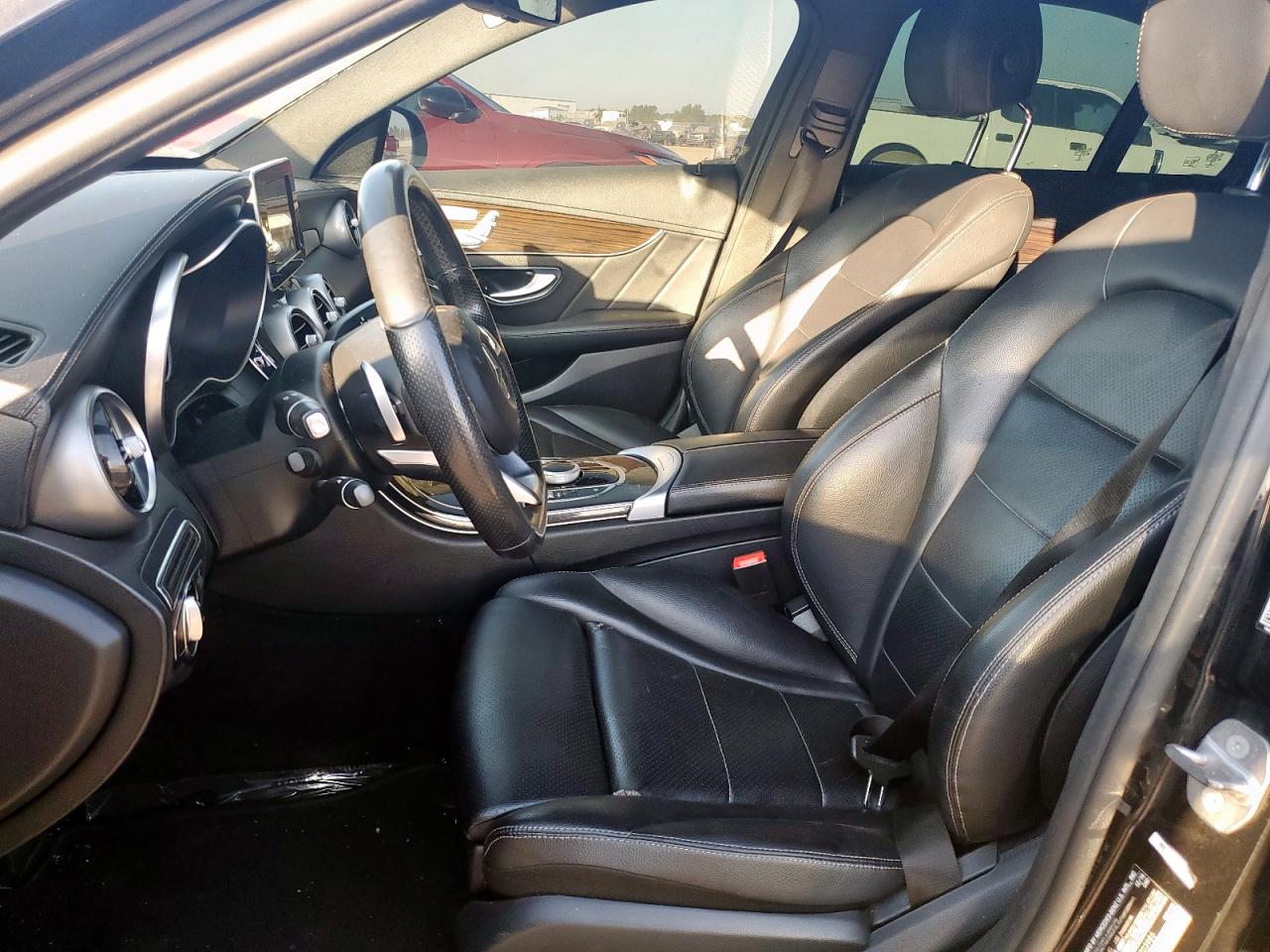 2017 Mercedes-Benz C 300 VIN: 55SWF4JB4HU203985 Lot: 81244005