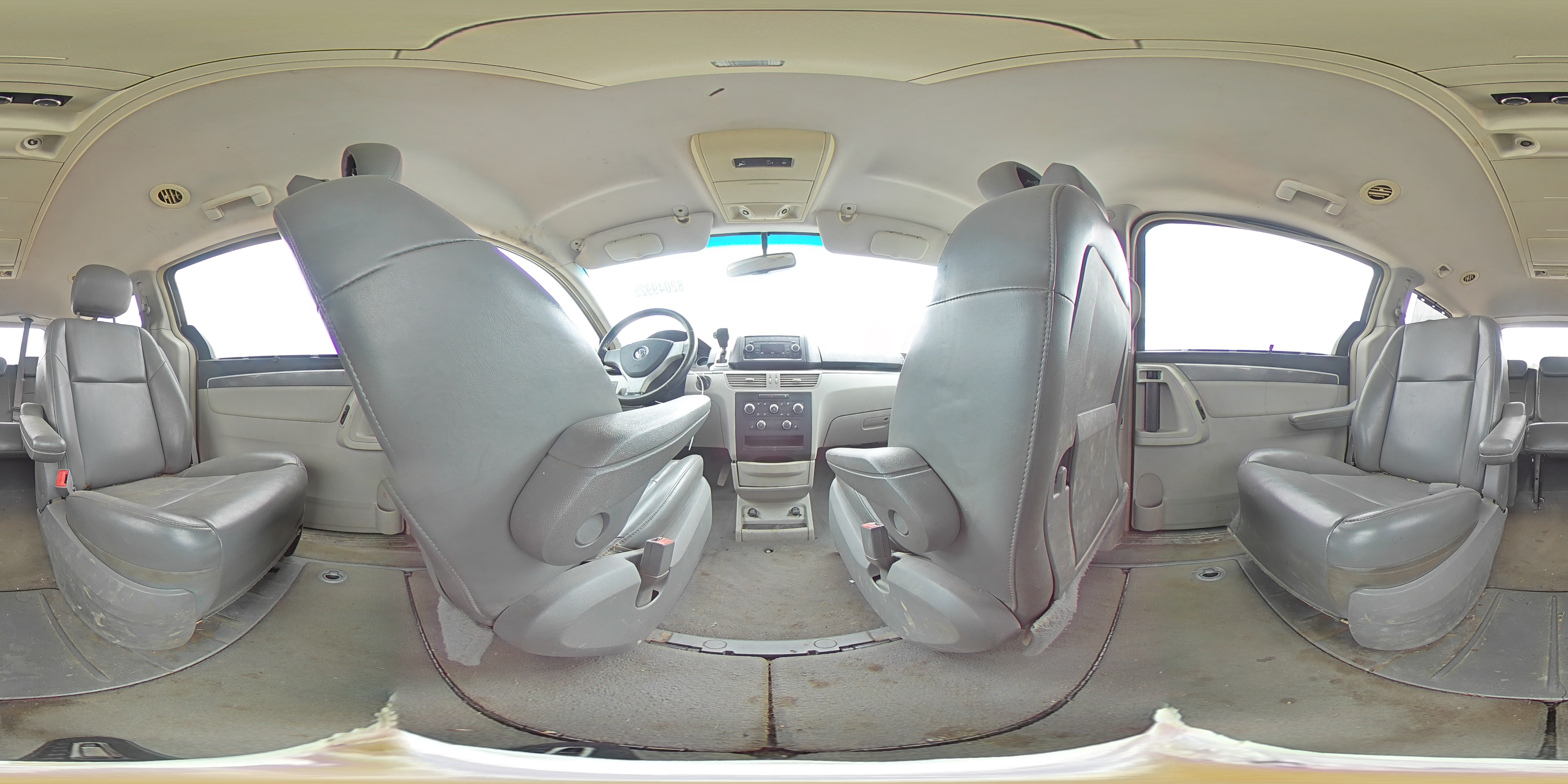 2010 Volkswagen Routan Se VIN: 2V4RW3D11AR272757 Lot: 82049925