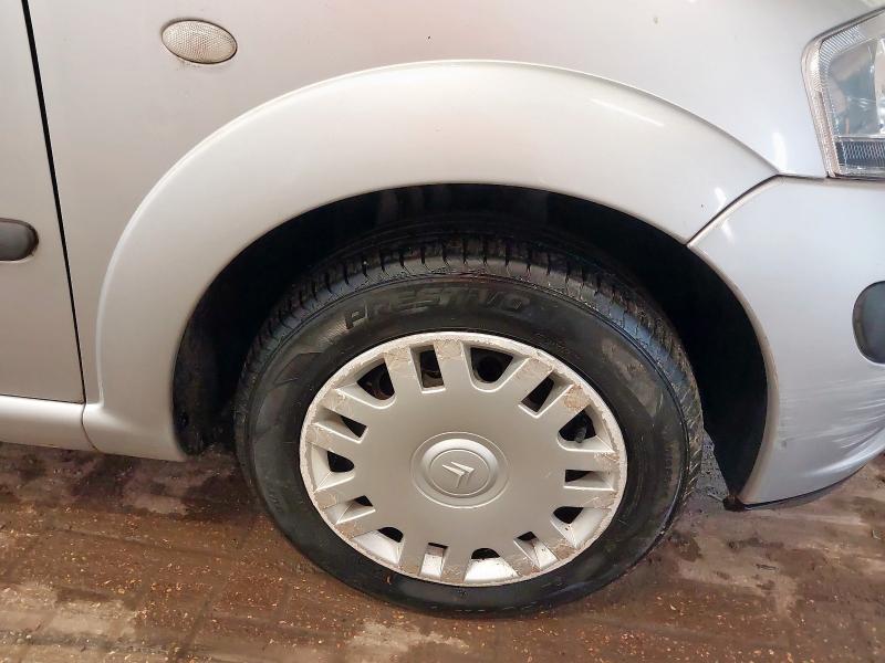 2004 CITROEN C3 DESIRE
