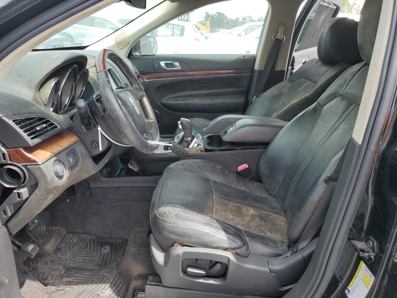 2010 Lincoln Mkt VIN: 2LMHJ5AT1ABJ22582 Lot: 81231725