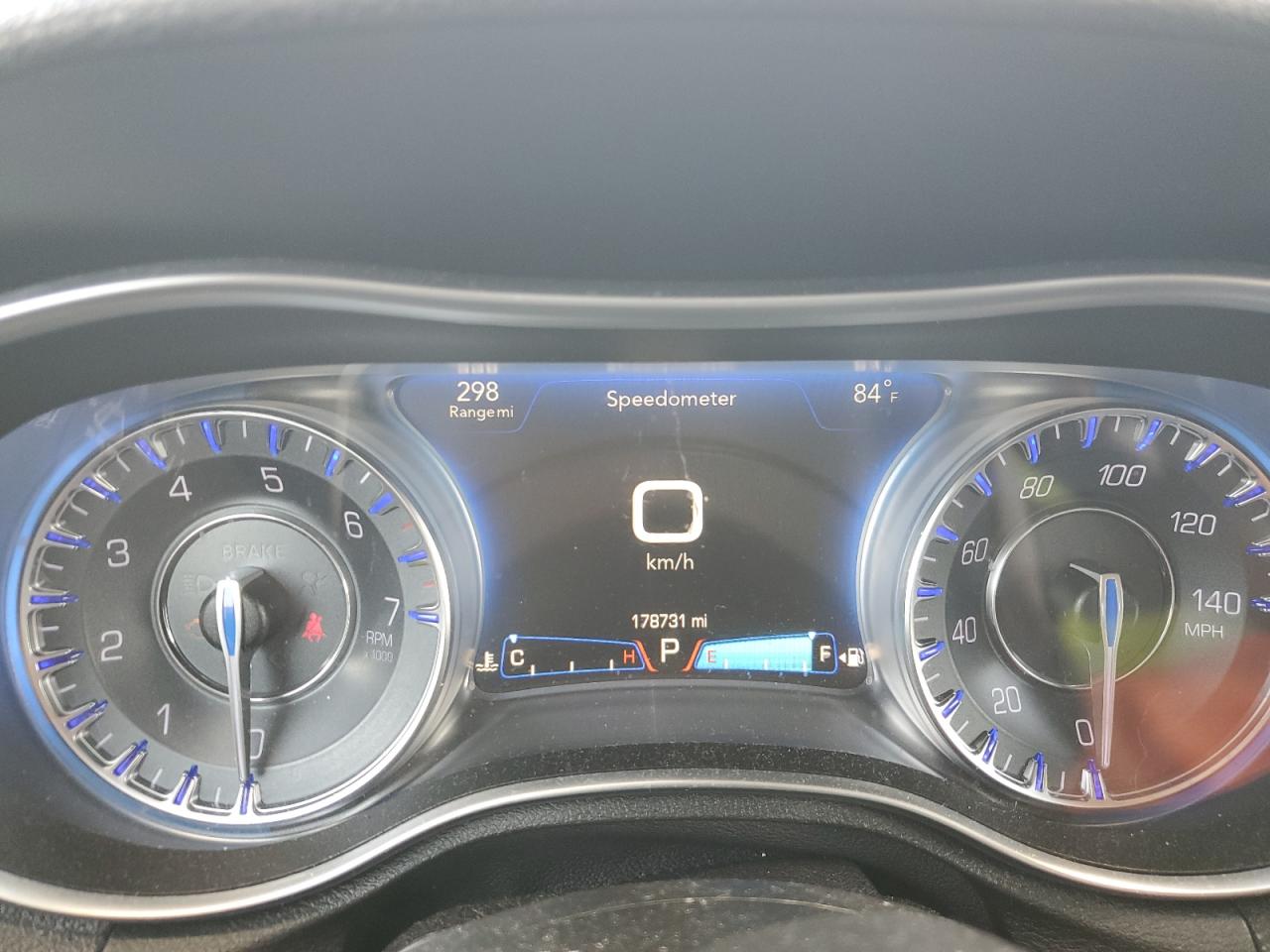 2016 Chrysler 300 Limited VIN: 2C3CCAAG2GH224175 Lot: 68228565