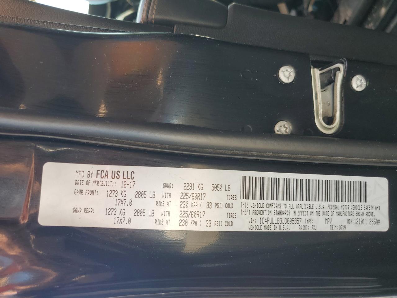 2018 Jeep Cherokee Latitude Plus VIN: 1C4PJLLB3JD605957 Lot: 84025275