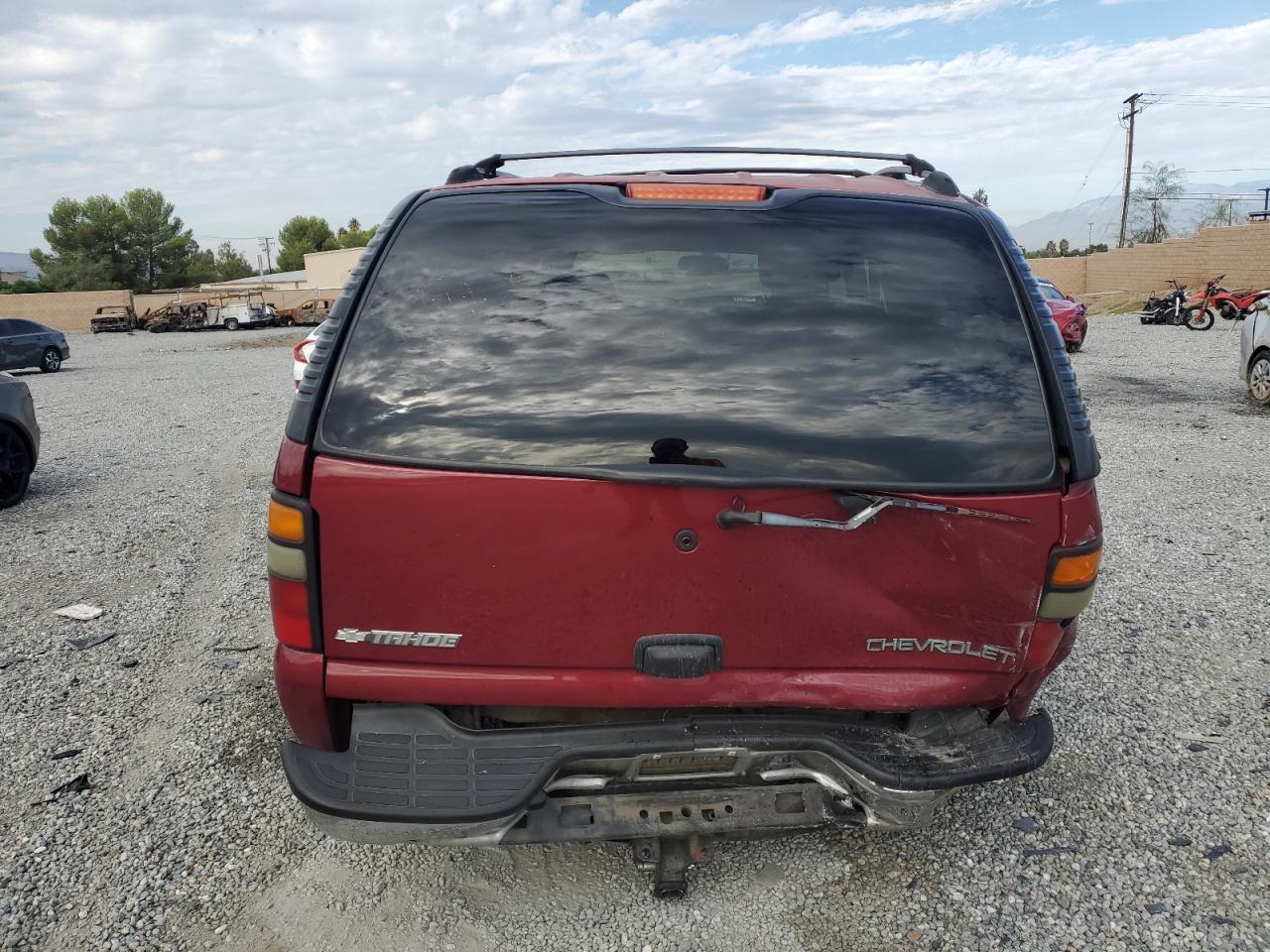 2004 Chevrolet Tahoe C1500 VIN: 1GNEC13V54J215424 Lot: 81526225