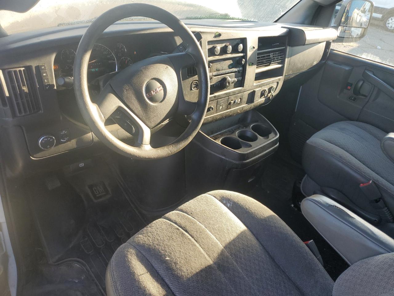 2017 GMC Savana G3500 Lt VIN: 1GJZ7PFG1H1143375 Lot: 84587495