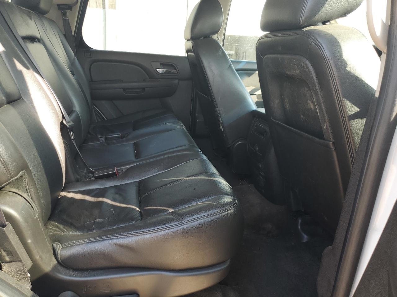 2013 Chevrolet Tahoe K1500 Lt VIN: 1GNSKBE05DR143199 Lot: 81243635