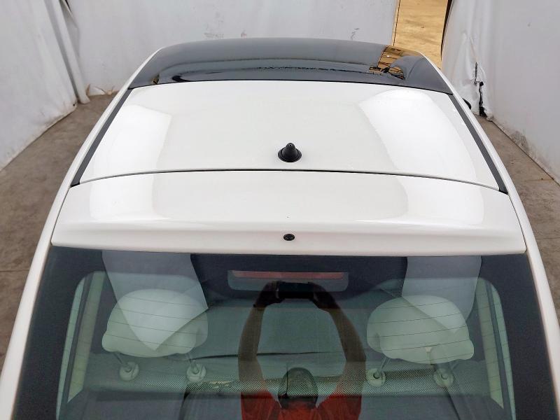 2011 FIAT 500 LOUNGE 