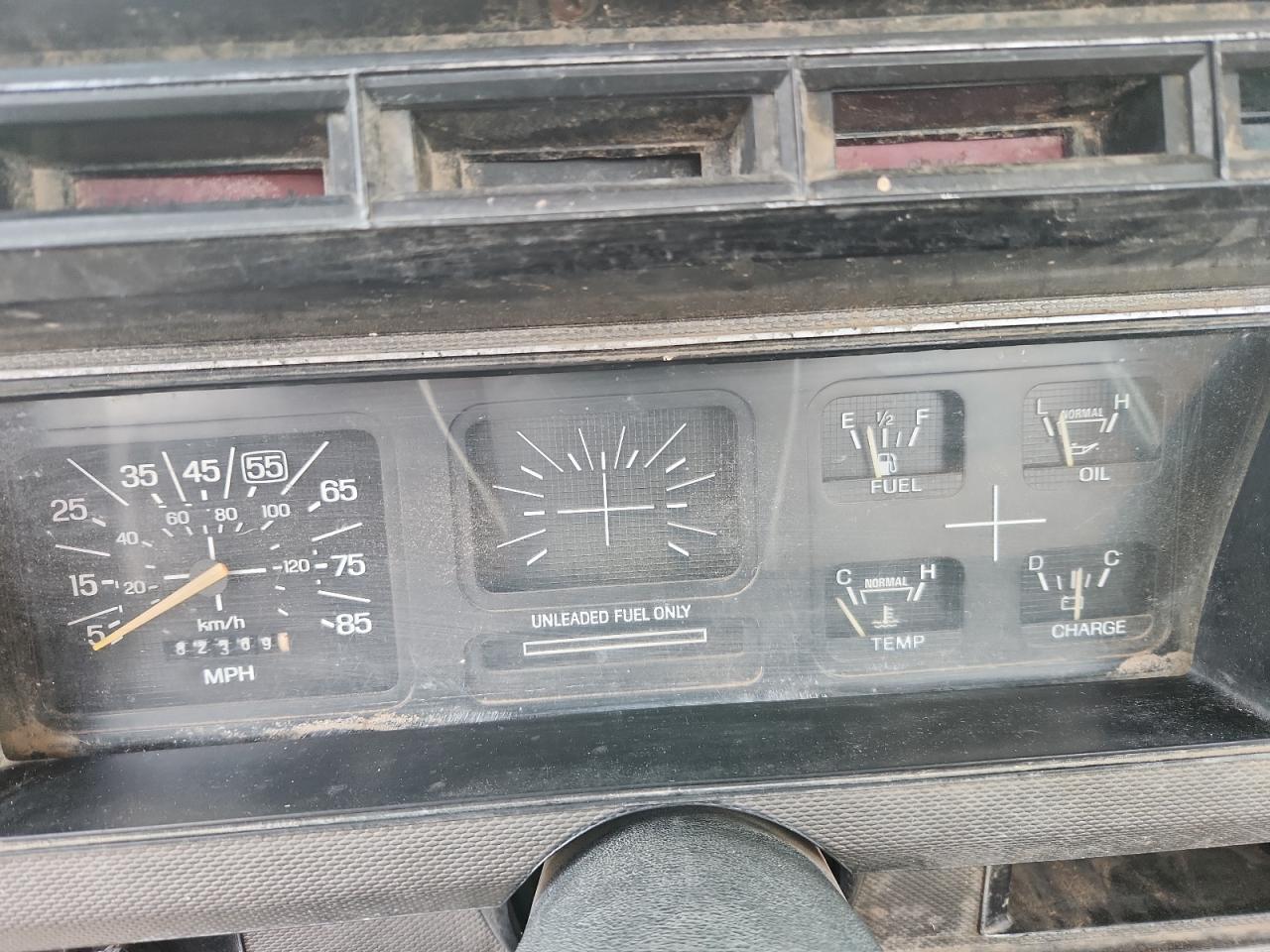 1984 Ford F150 VIN: 1FTEF14Y8EPB05989 Lot: 80450295