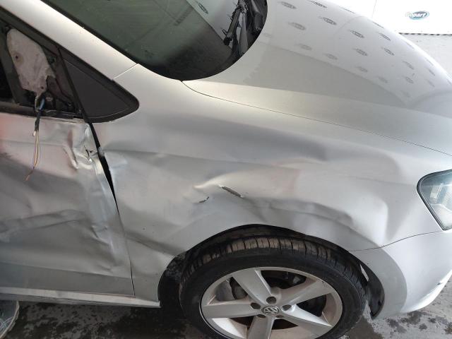 2015 VOLKSWAGEN POLO 