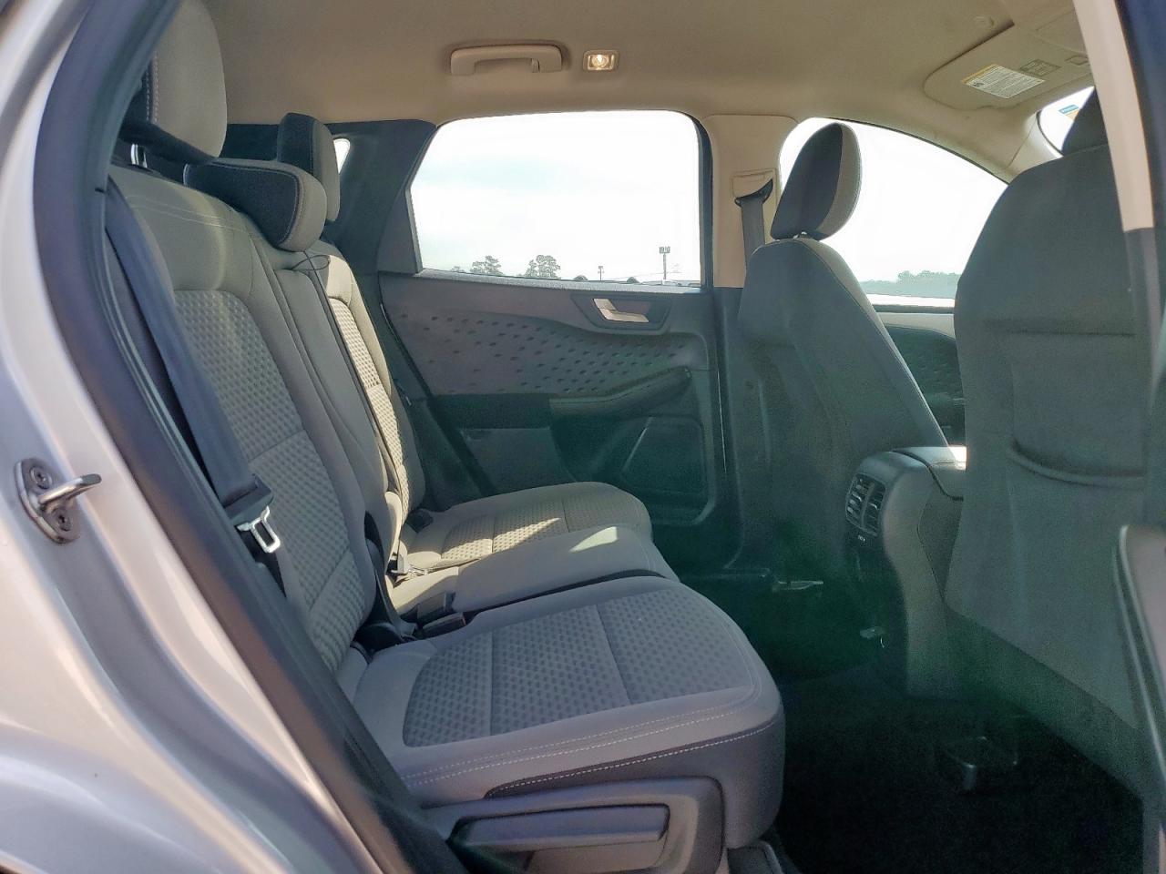 2020 Ford Escape Se VIN: 1FMCU0G6XLUA32734 Lot: 83823105