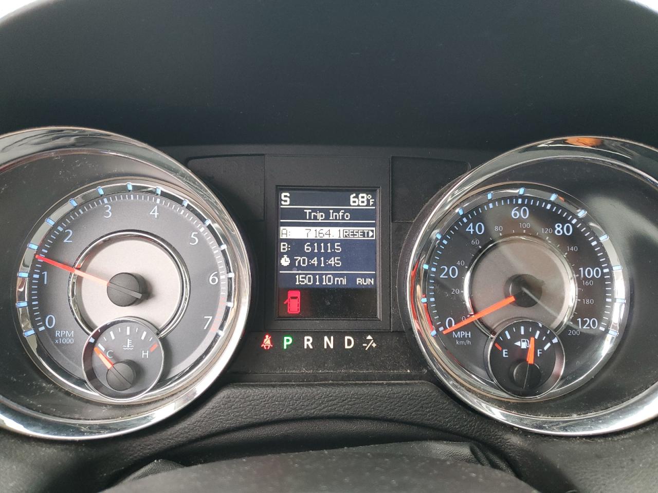 2011 Chrysler Town & Country Touring VIN: 2A4RR5DG4BR770898 Lot: 82034795