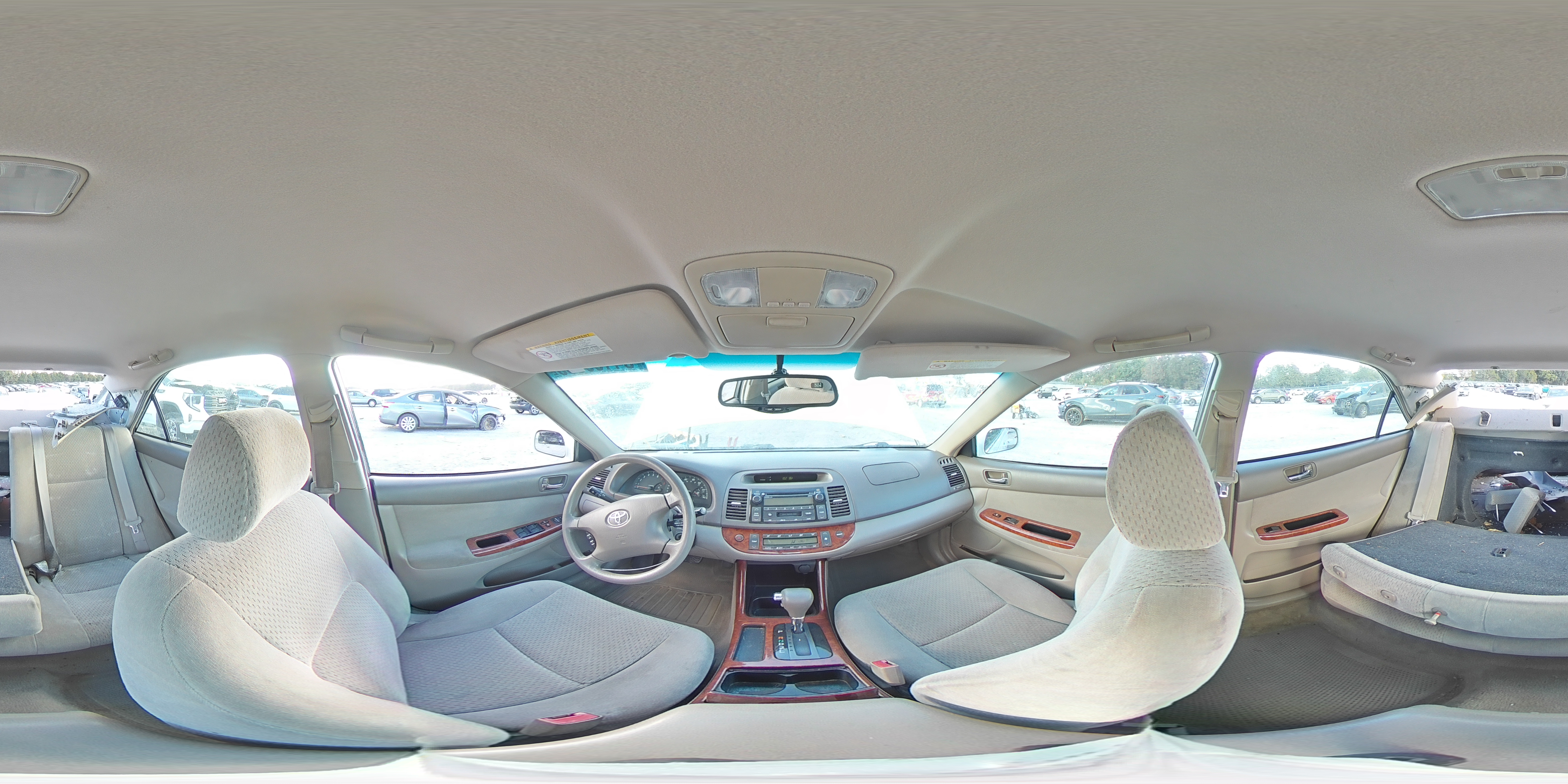 2002 Toyota Camry Le VIN: 4T1BE32K52U112567 Lot: 84189535