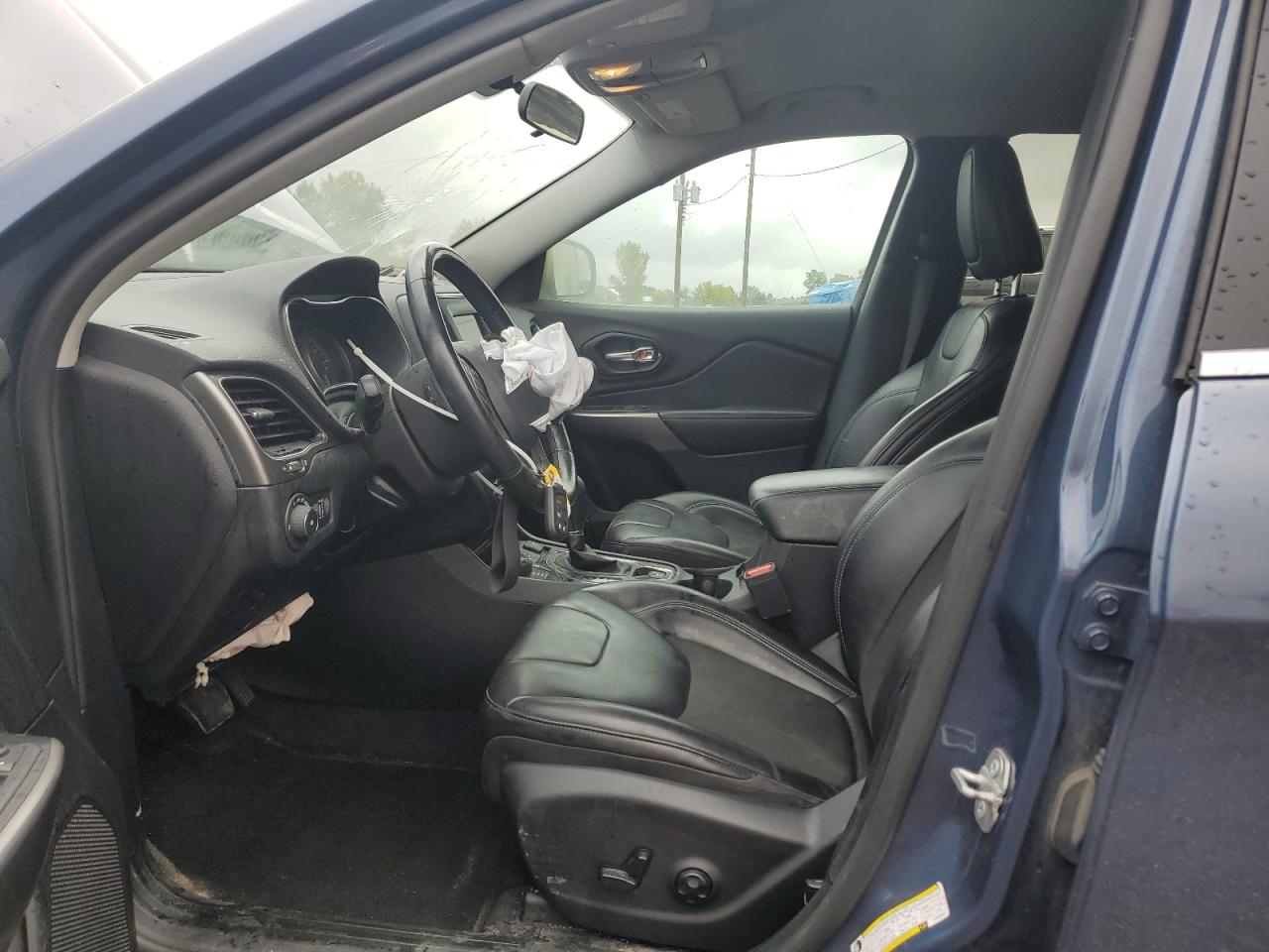 2020 Jeep Cherokee Latitude Plus VIN: 1C4PJMLB8LD598027 Lot: 81767705