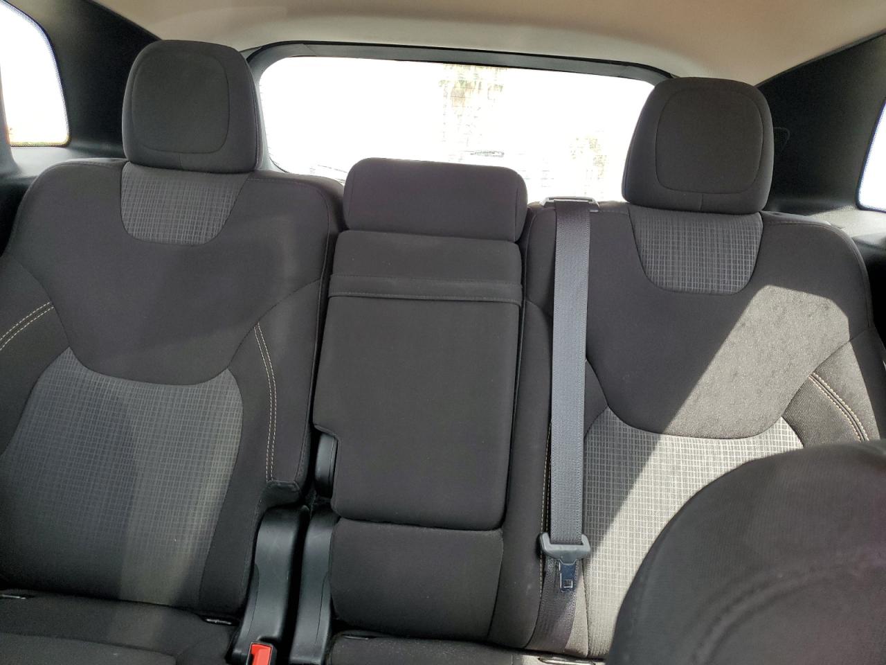 2017 Jeep Cherokee Latitude VIN: 1C4PJMCB0HW648561 Lot: 81309485