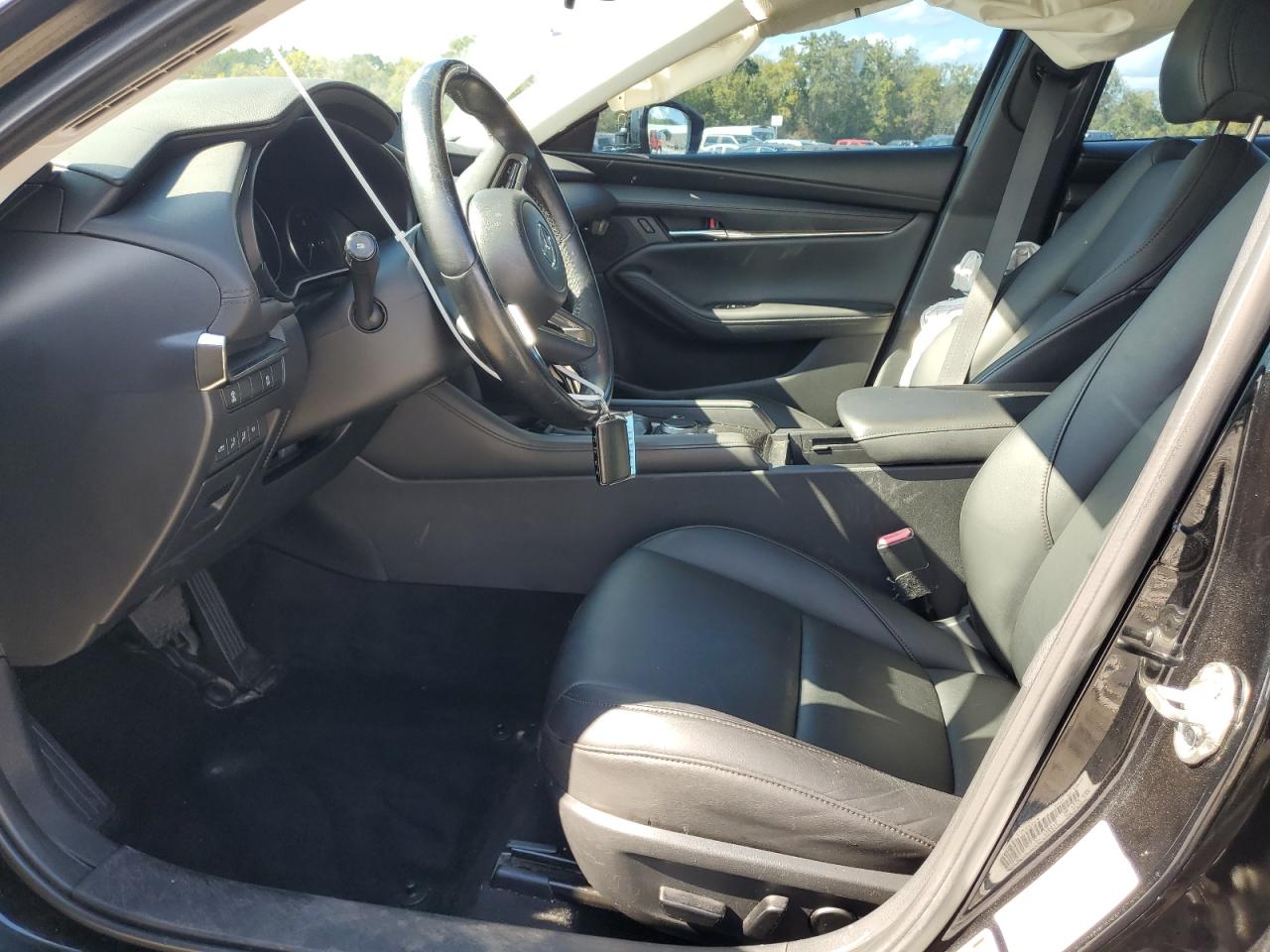 2021 Mazda 3 Preferred VIN: JM1BPACL3M1308974 Lot: 81324475