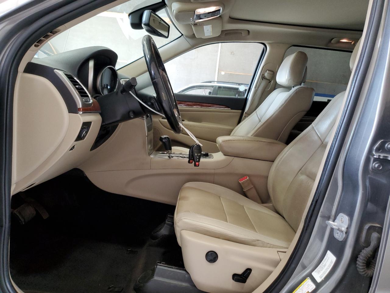 2011 Jeep Grand Cherokee Limited VIN: 1J4RR5GT1BC586617 Lot: 81844345