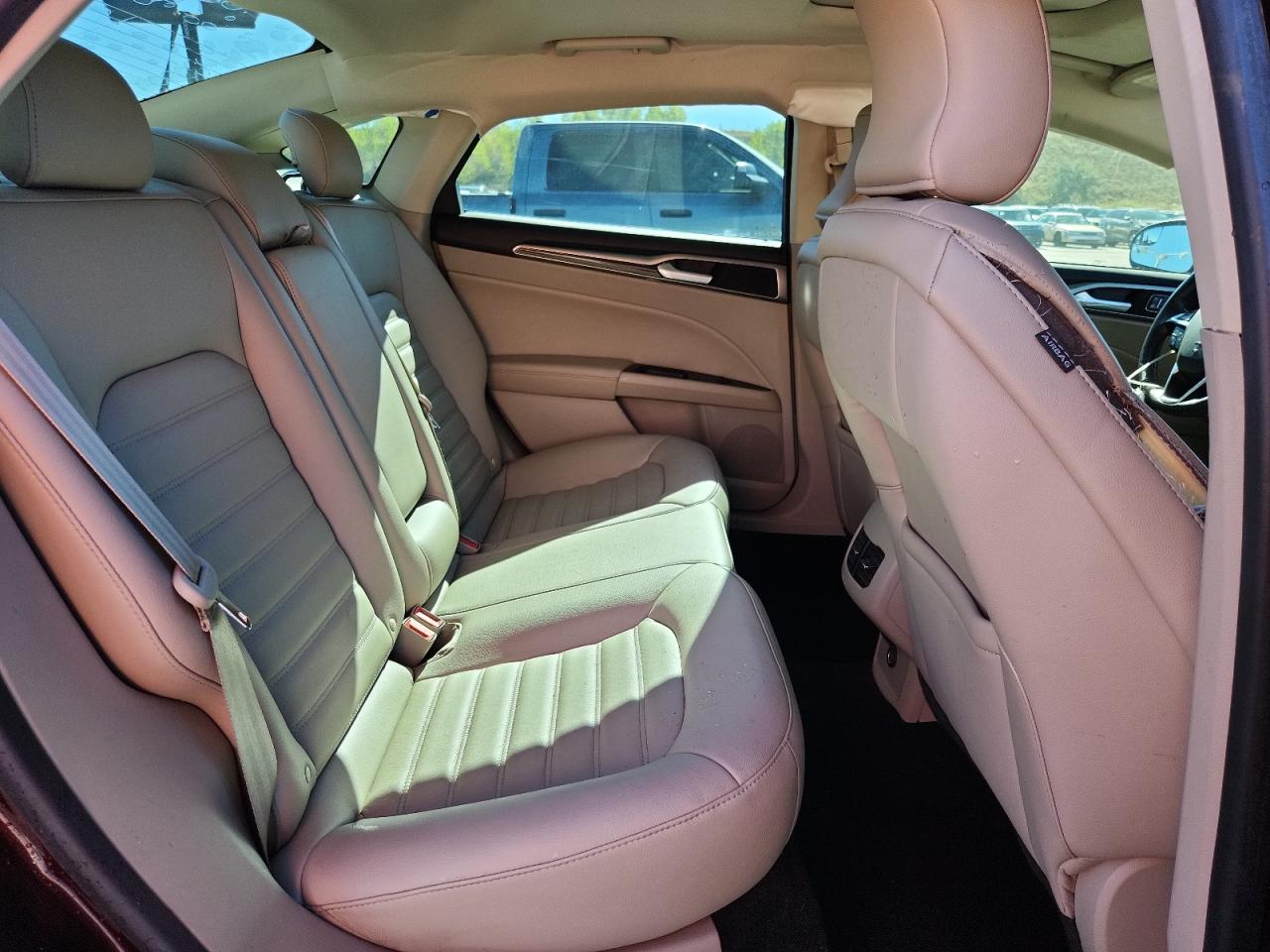 2018 Ford Fusion Se VIN: 3FA6P0HD9JR184553 Lot: 84703685