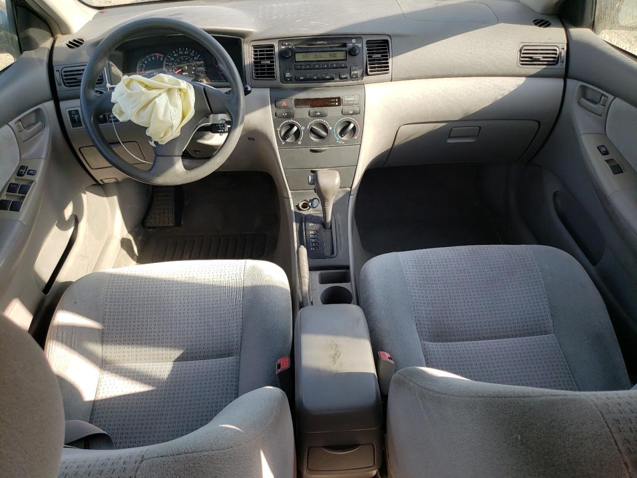 2008 Toyota Corolla Ce VIN: 1NXBR32E18Z015647 Lot: 80221635