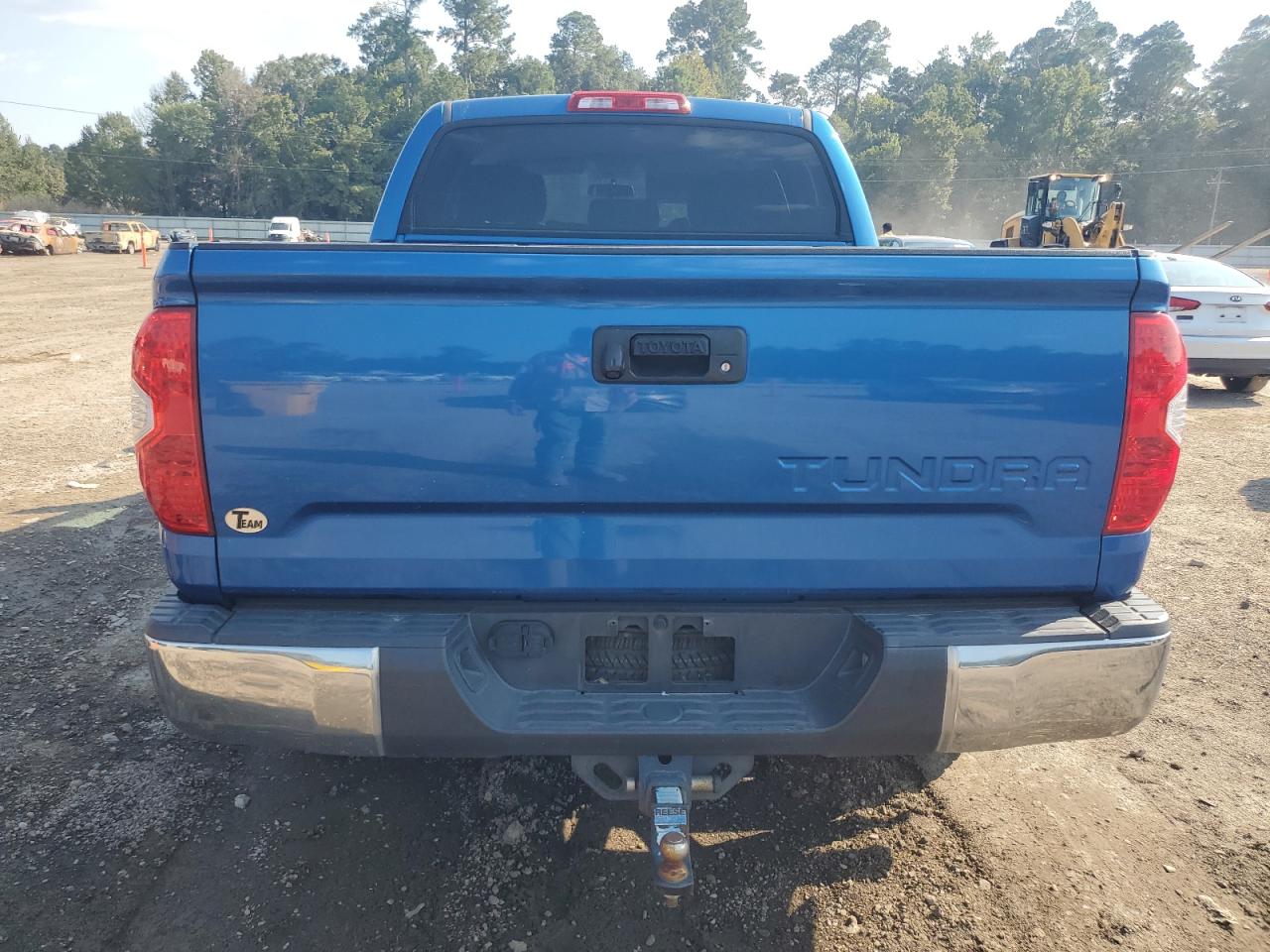 2017 Toyota Tundra Crewmax Sr5 VIN: 5TFEM5F17HX111011 Lot: 80482015