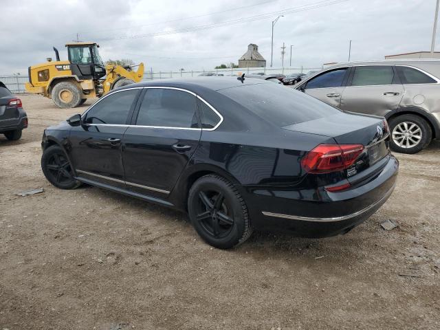  VOLKSWAGEN PASSAT 2017 Черный