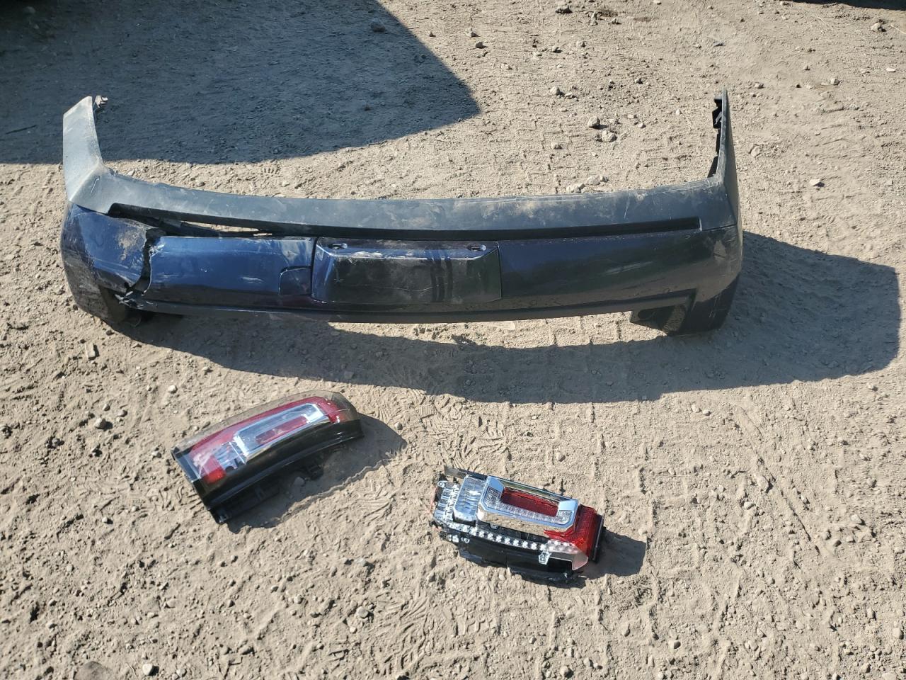 2017 GMC Yukon Sle VIN: 1GKS2AKC8HR327872 Lot: 80162775