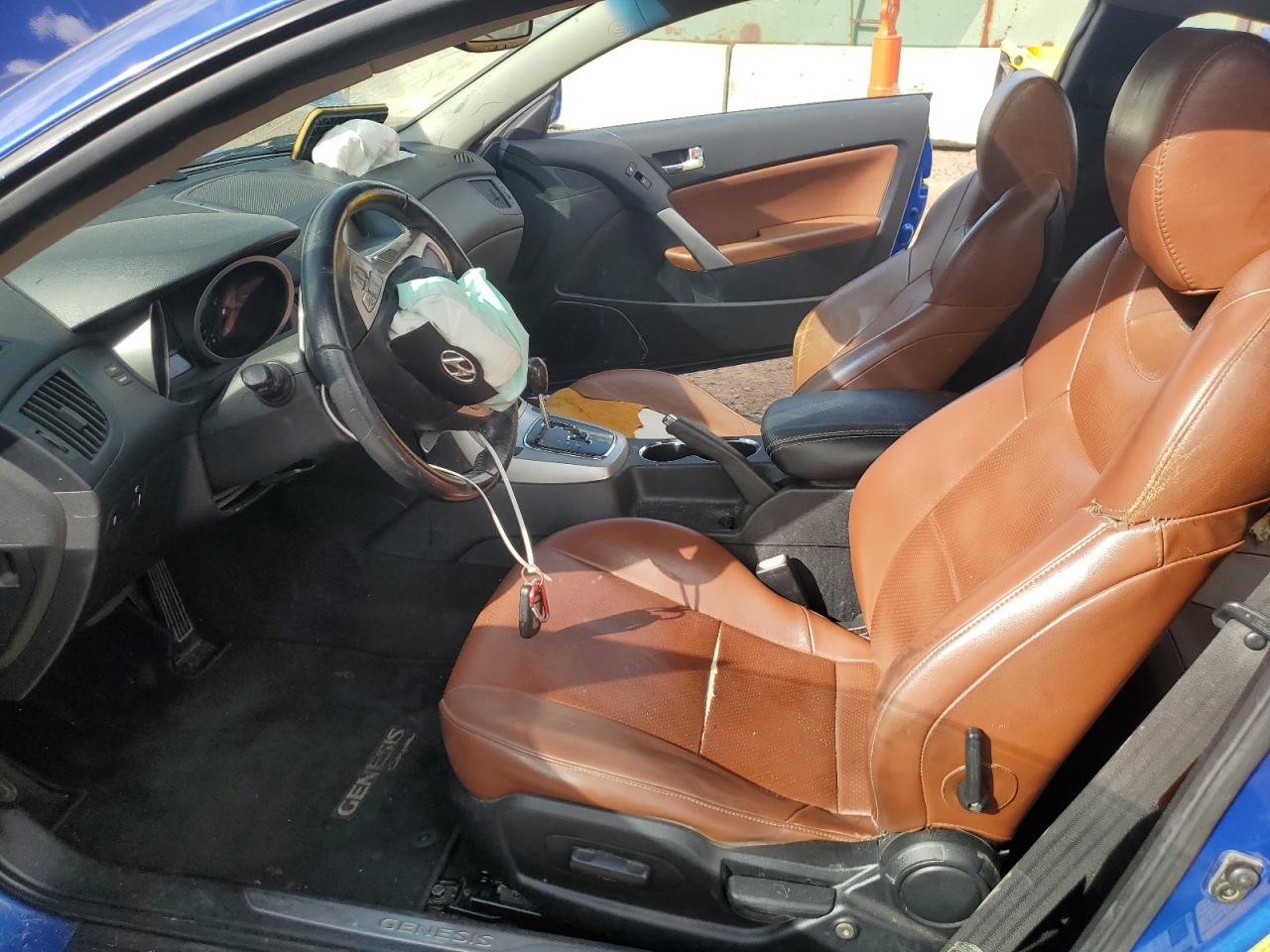 2010 Hyundai Genesis Coupe 3.8L VIN: KMHHU6KHXAU006990 Lot: 81899115