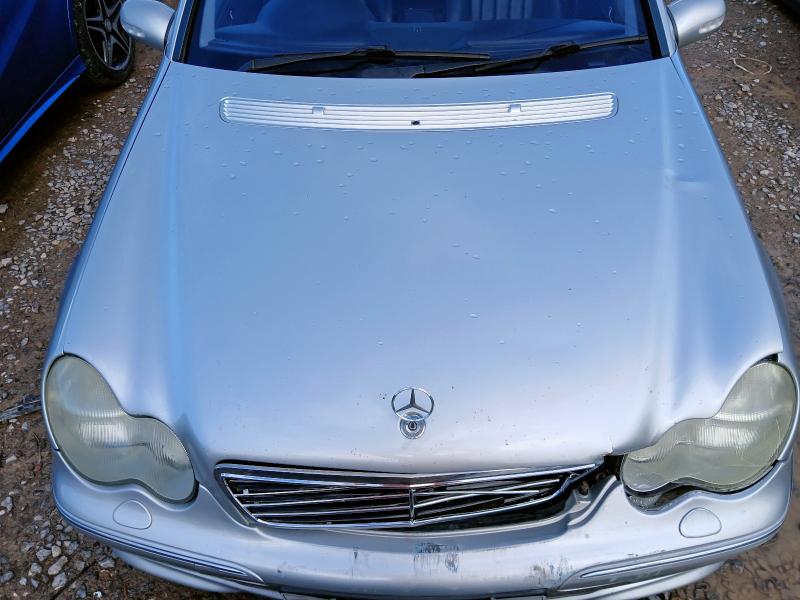 2002 MERCEDES C32 AMG 