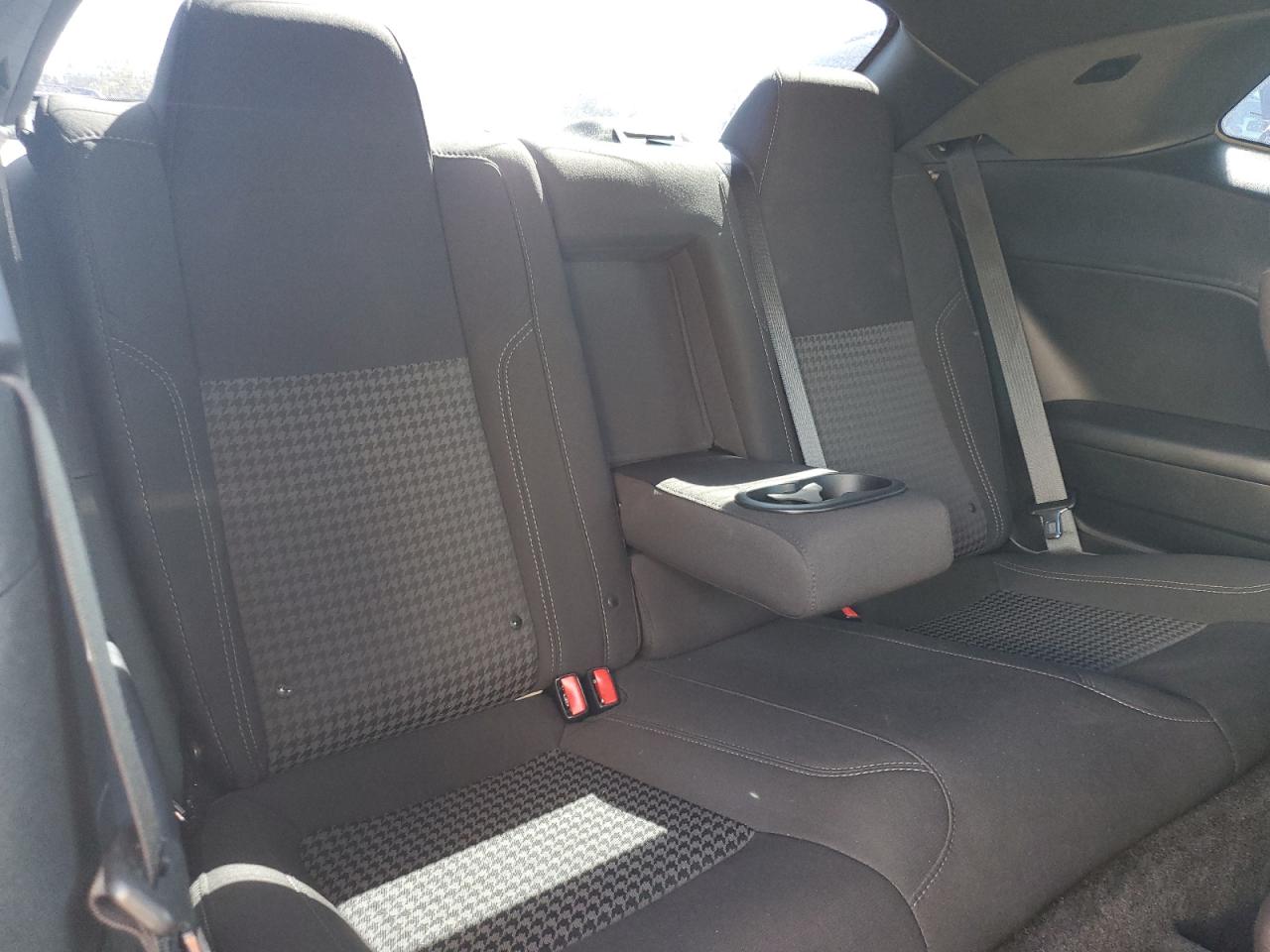 2016 Dodge Challenger Sxt VIN: 2C3CDZAGXGH231886 Lot: 81393495