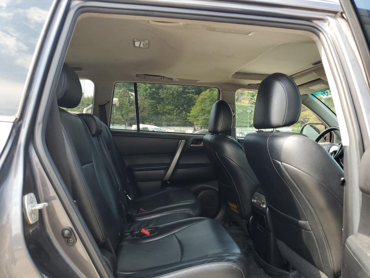 2012 Toyota Highlander Base VIN: 5TDBK3EH6CS109017 Lot: 81630565