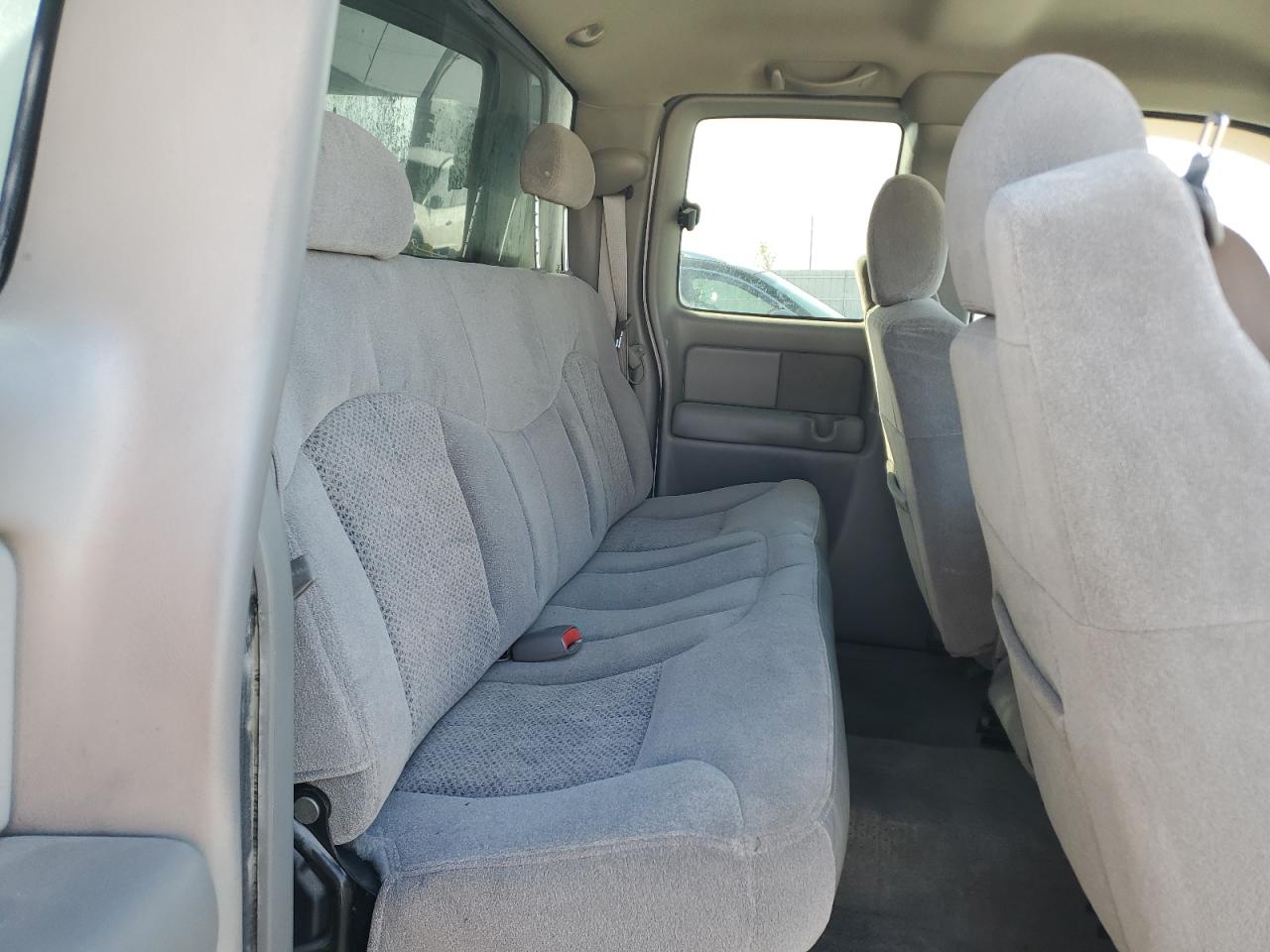 2000 Chevrolet Silverado K1500 VIN: 2GCEK19T9Y1309890 Lot: 84040165