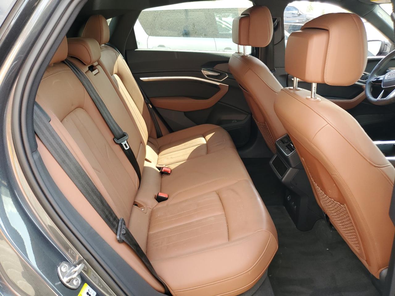 2024 Audi Q8 E-Tron Sportback Premium VIN: WA1BAAGE4RB025573 Lot: 71913765