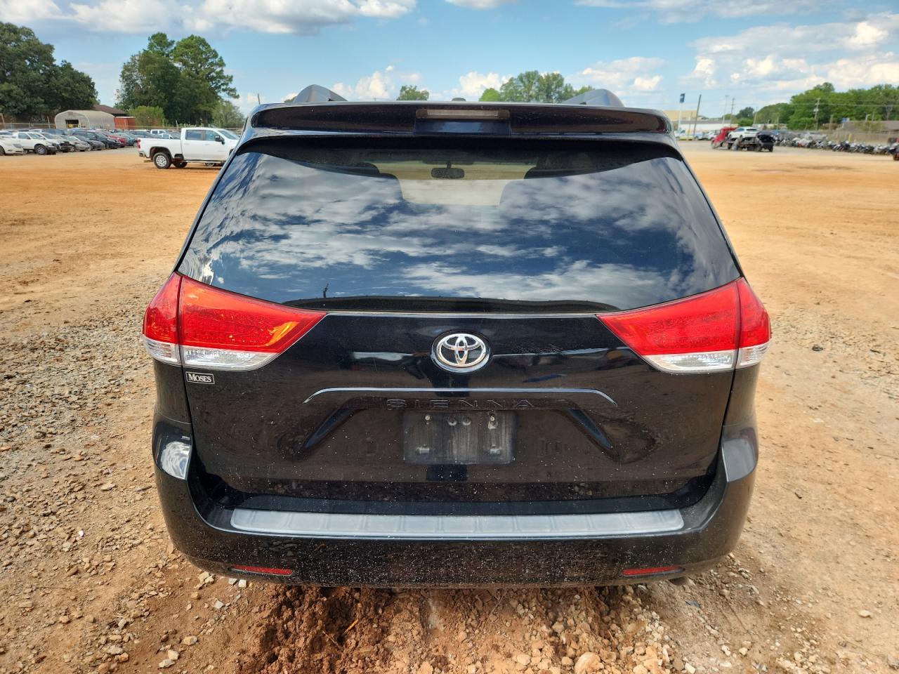 2014 Toyota Sienna Le VIN: 5TDKK3DC2ES479583 Lot: 84459245