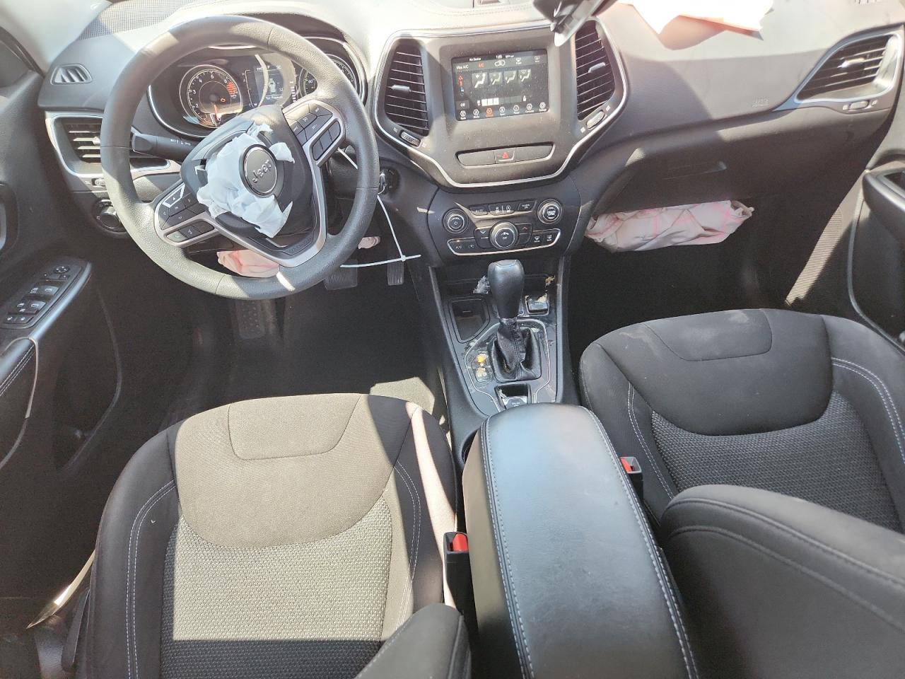 2020 Jeep Cherokee Latitude VIN: 1C4PJLCB8LD653750 Lot: 80846075