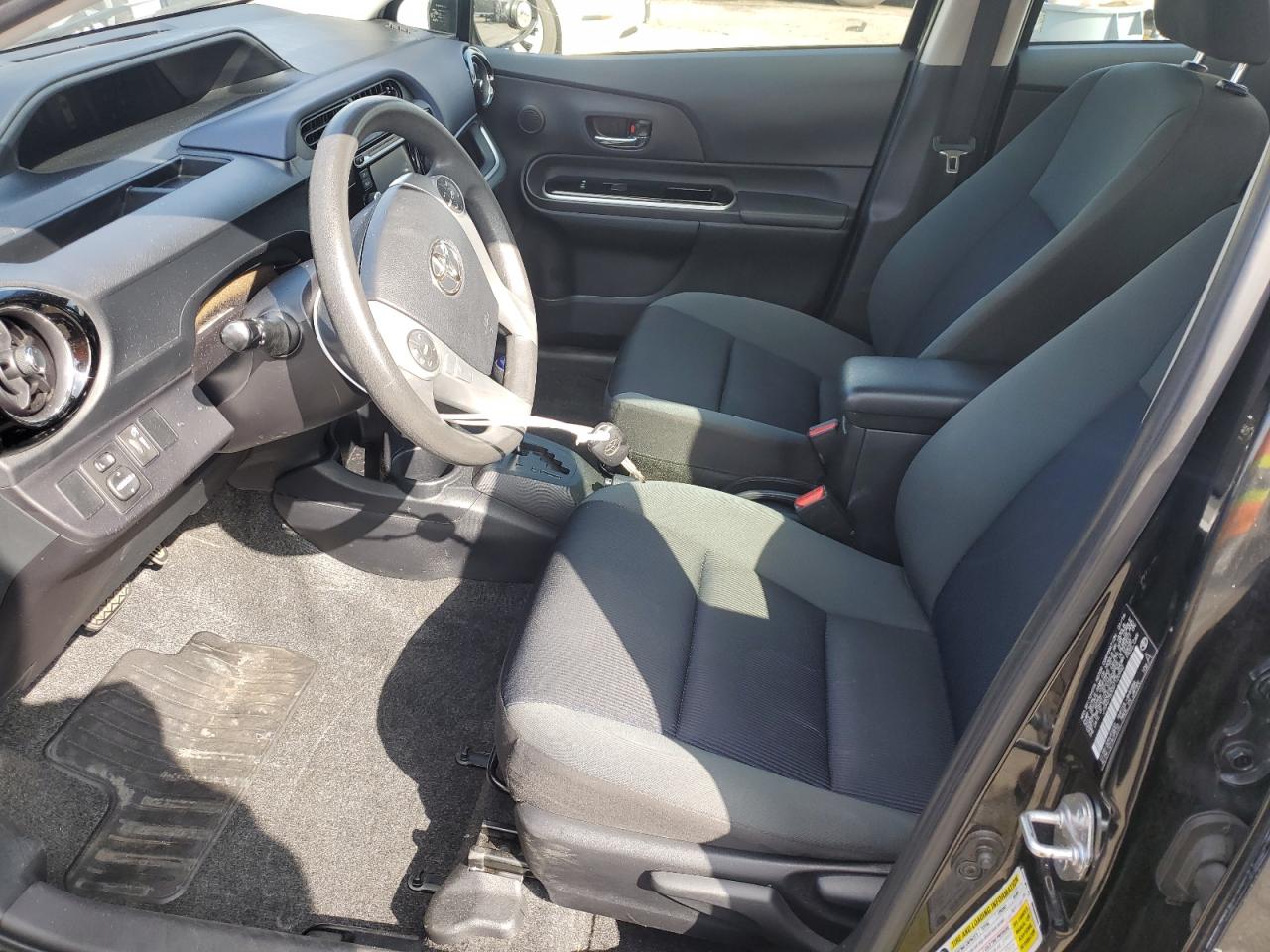 2016 Toyota Prius C VIN: JTDKDTB30G1120942 Lot: 84733835