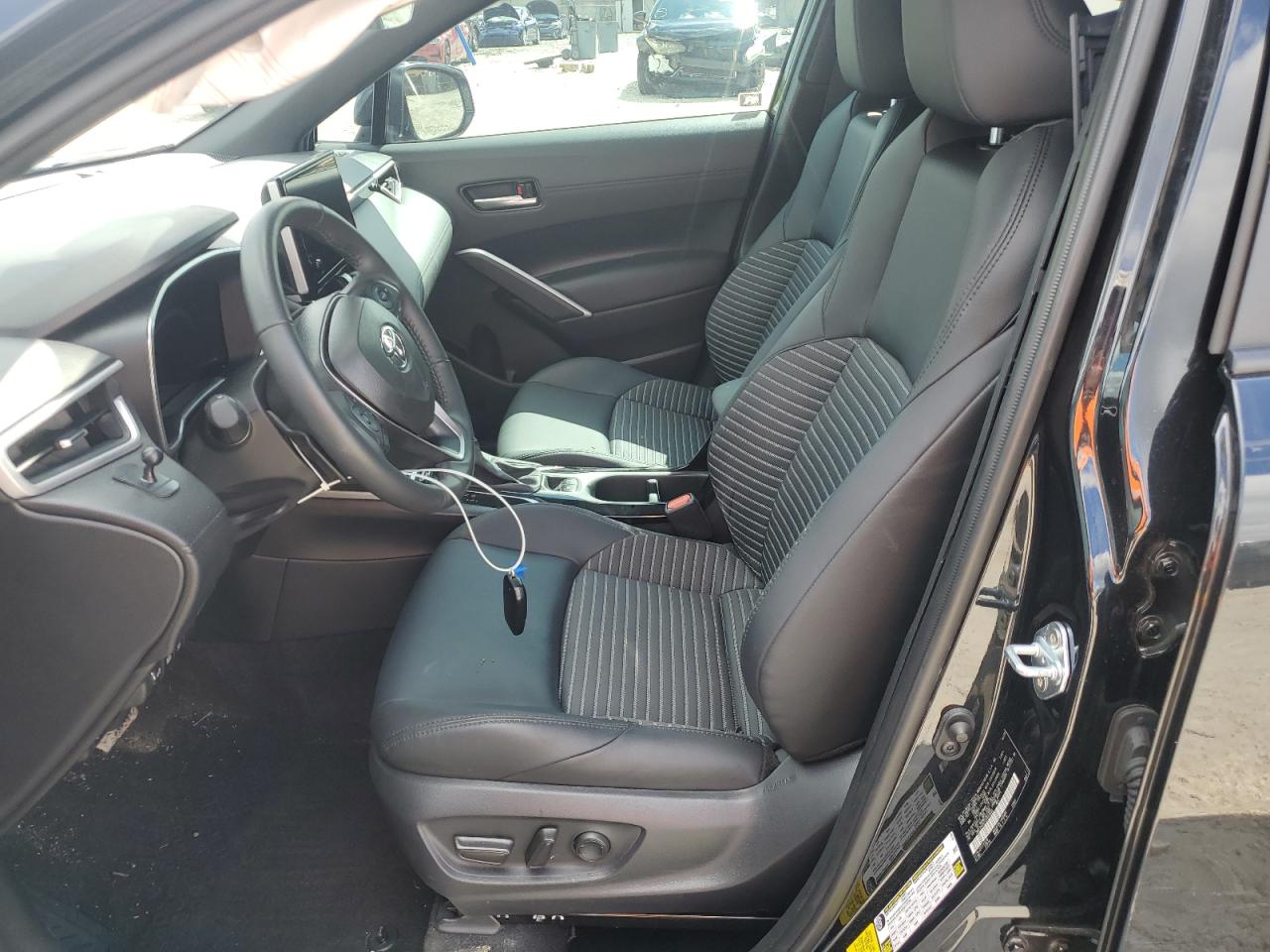 2025 Toyota Corolla Cross Se VIN: 7MUFBABG3SV079092 Lot: 80171715