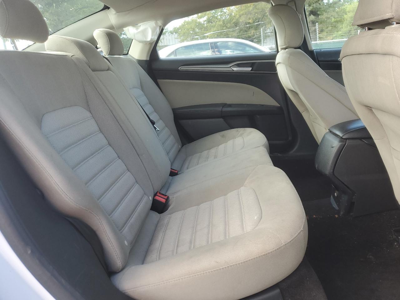 2017 Ford Fusion S VIN: 3FA6P0G79HR198121 Lot: 84538045