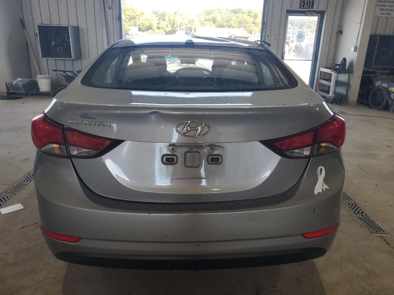2016 Hyundai Elantra Se VIN: 5NPDH4AE2GH721557 Lot: 81091925