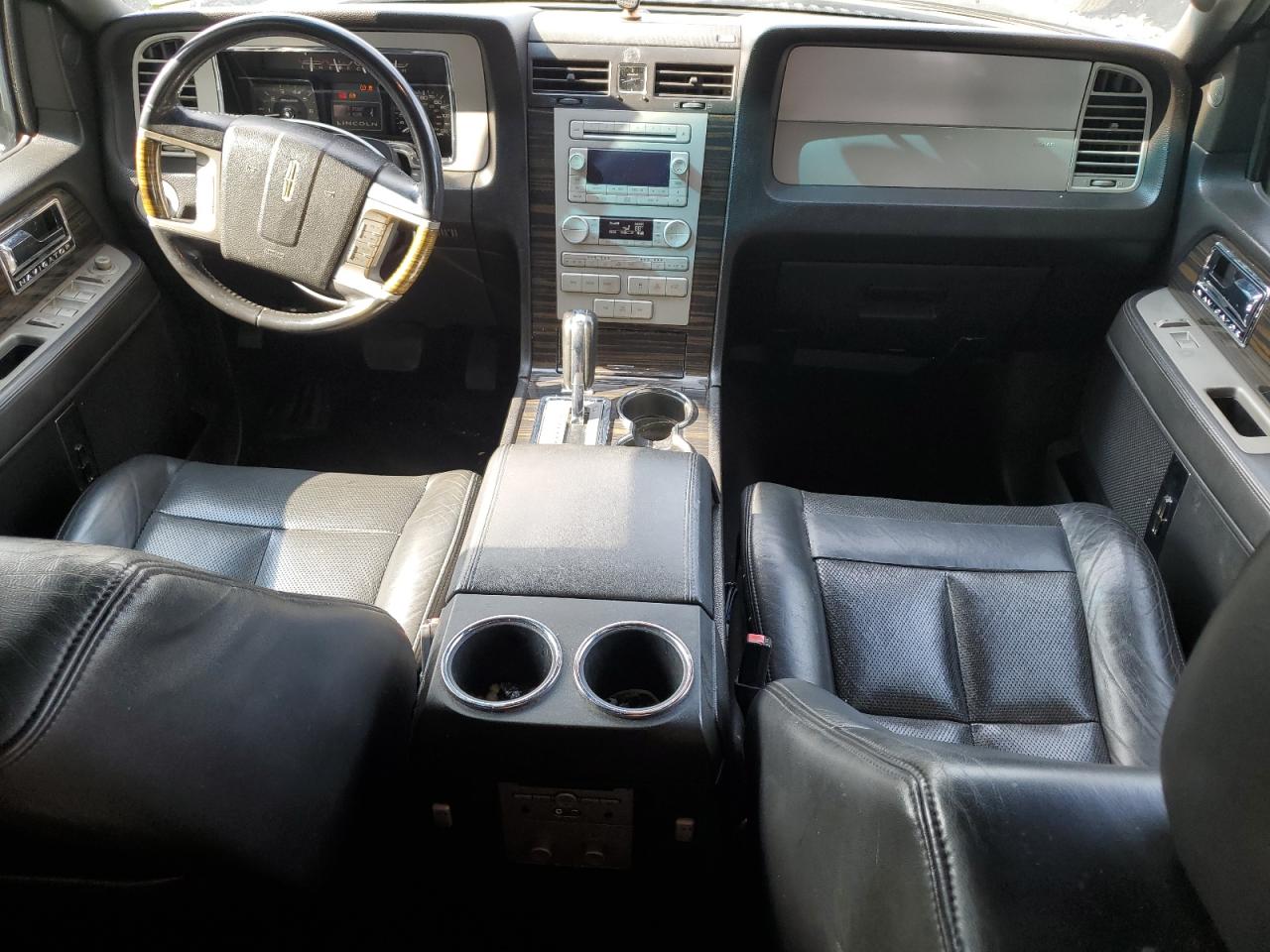 2010 Lincoln Navigator VIN: 5LMJJ2J5XAEJ08730 Lot: 83793645