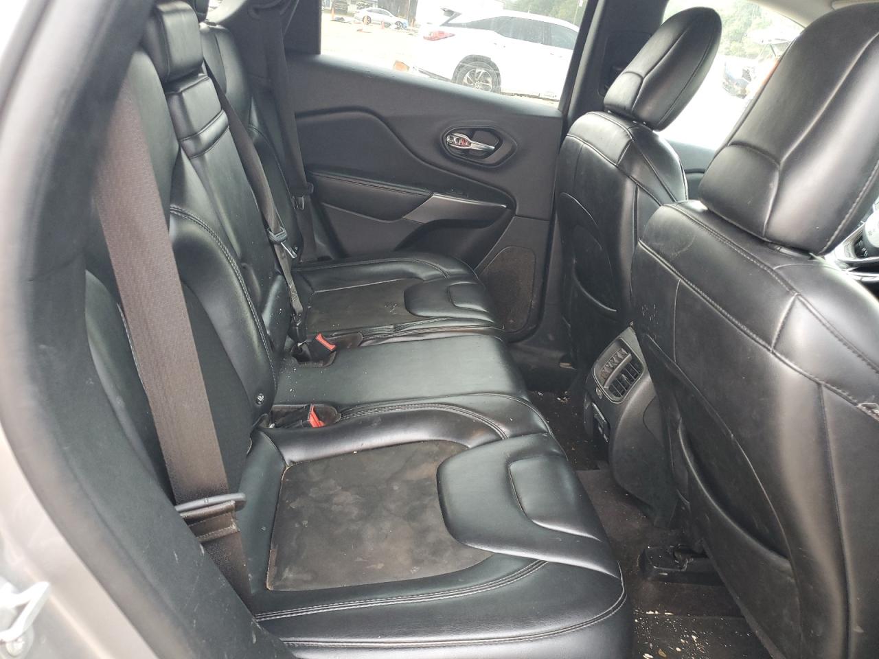 2019 Jeep Cherokee Latitude Plus VIN: 1C4PJLLB6KD132508 Lot: 71240845