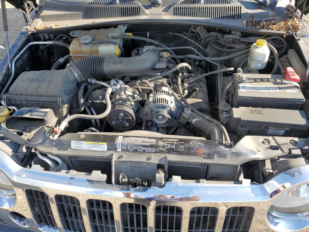 2005 Jeep Liberty Limited VIN: 1J8GL58K85W672524 Lot: 69864245