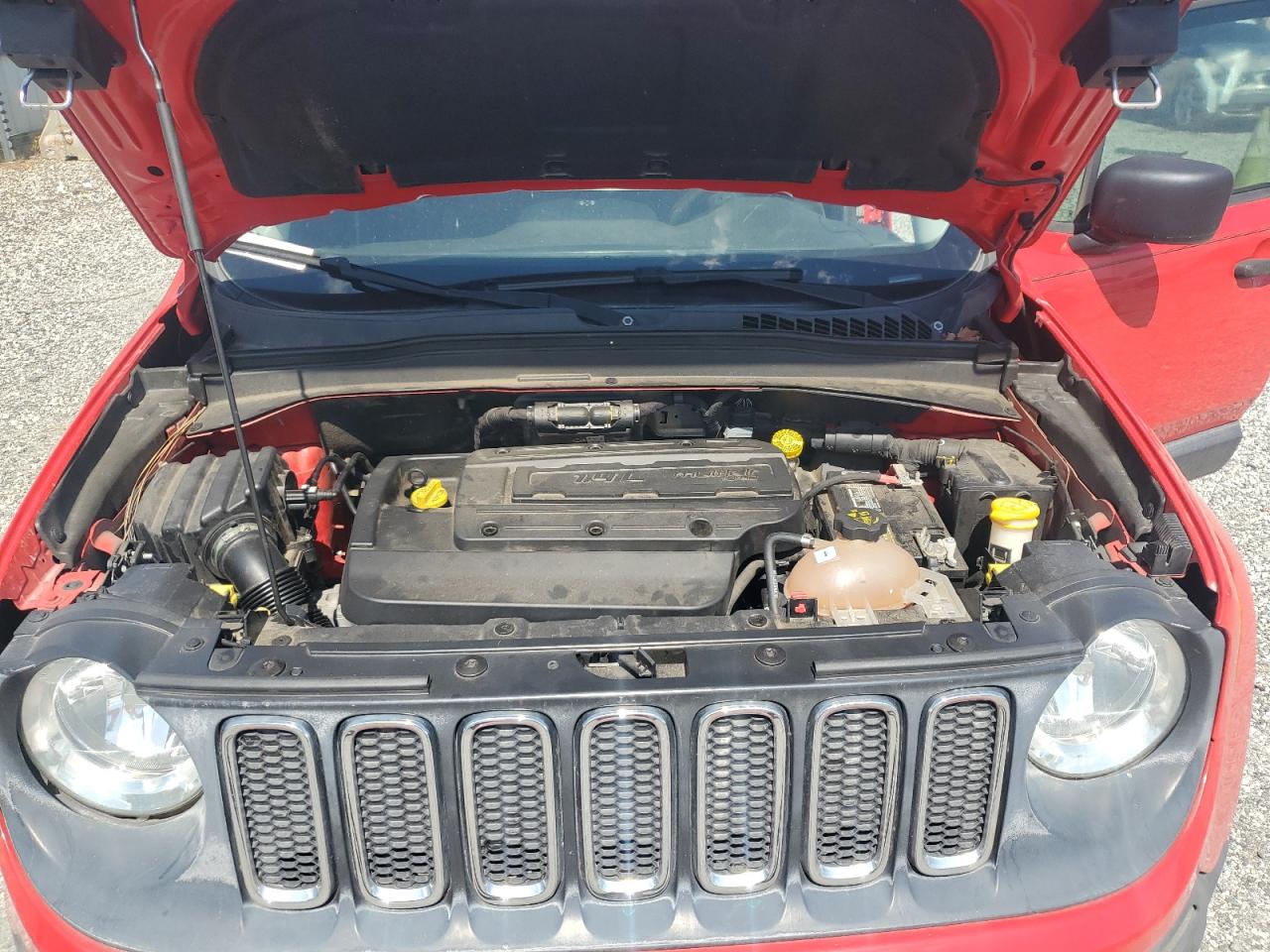 2016 Jeep Renegade Sport VIN: ZACCJAAW5GPD60825 Lot: 80635895