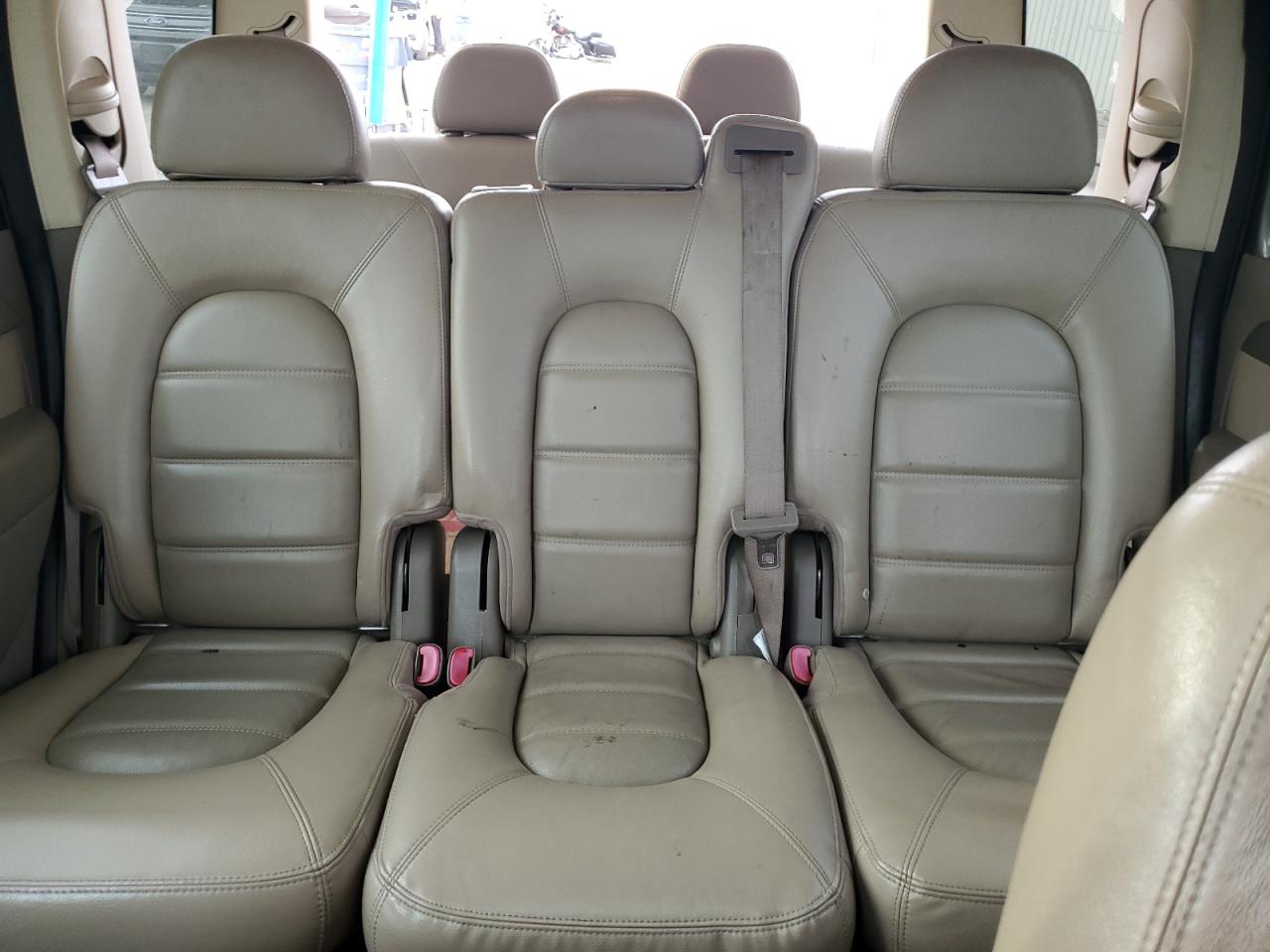 2004 Ford Explorer VIN: 1FMZU73KX4ZA84424 Lot: 81810025