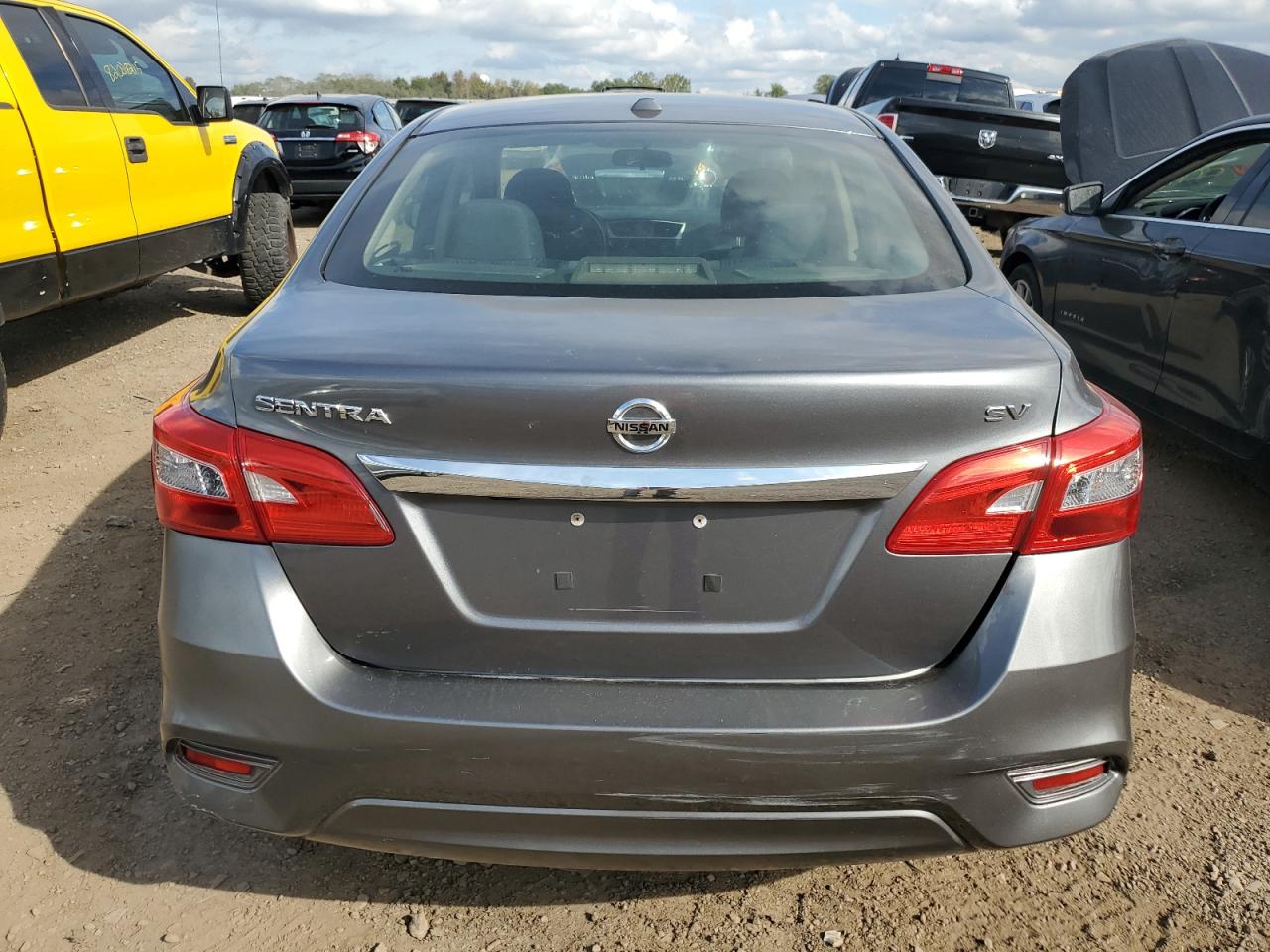 2018 Nissan Sentra S VIN: 3N1AB7AP2JL639328 Lot: 84055565