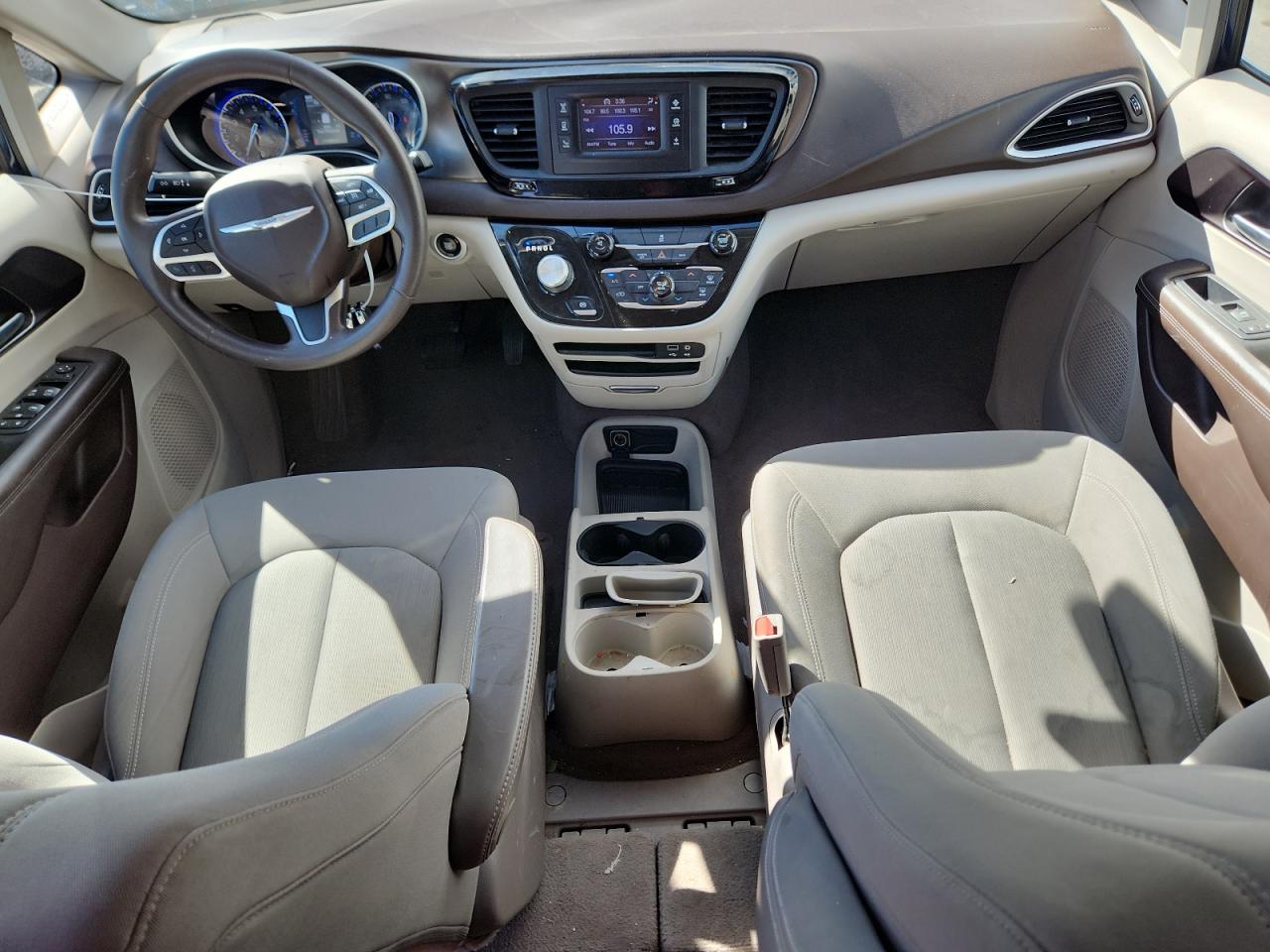 2017 Chrysler Pacifica Lx VIN: 2C4RC1CG3HR609632 Lot: 80782485