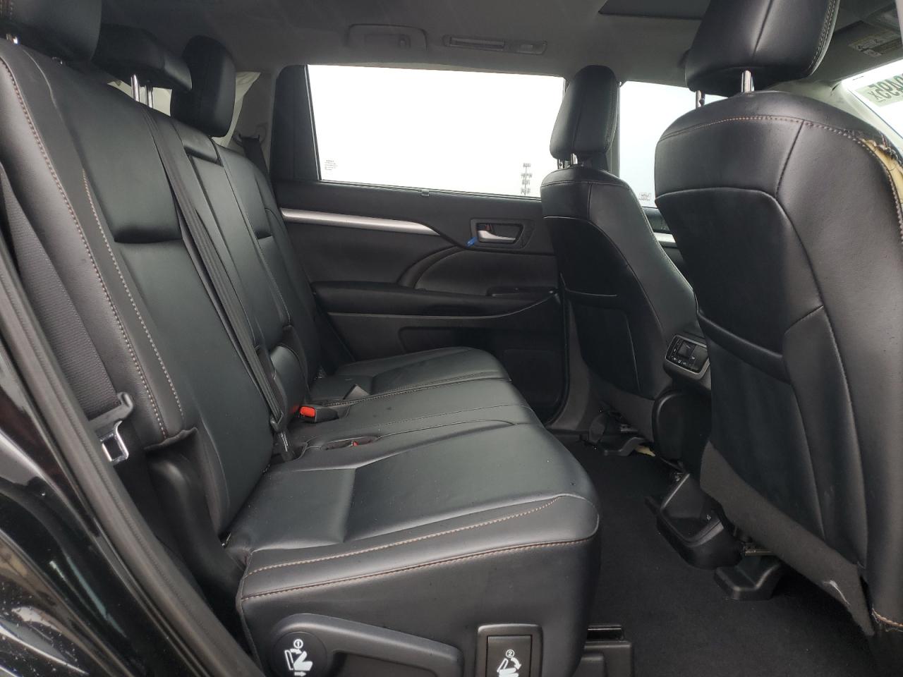 2019 Toyota Highlander Se VIN: 5TDJZRFH8KS596695 Lot: 71899495